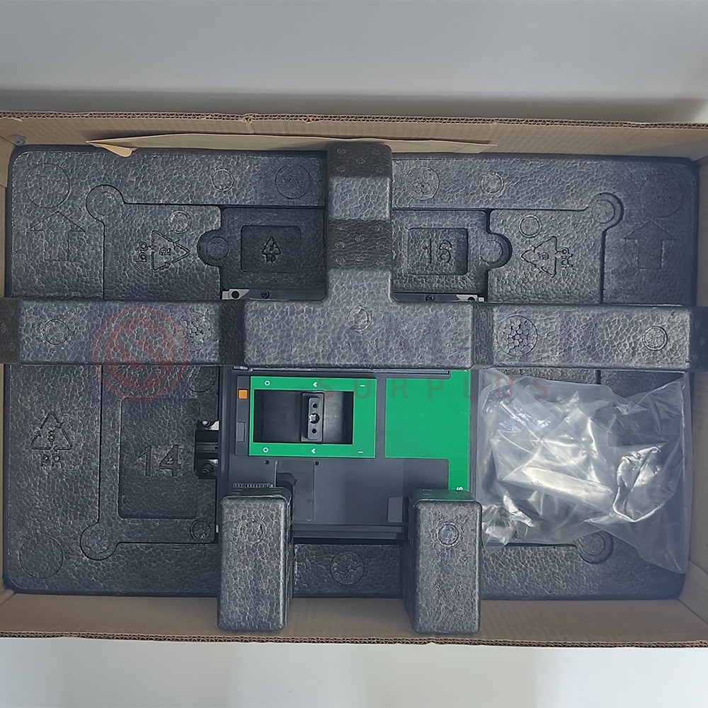Schneider C080N320FM / 33466 Circuit breaker, NS800N, 3P, 50KA, 800A, FK#92