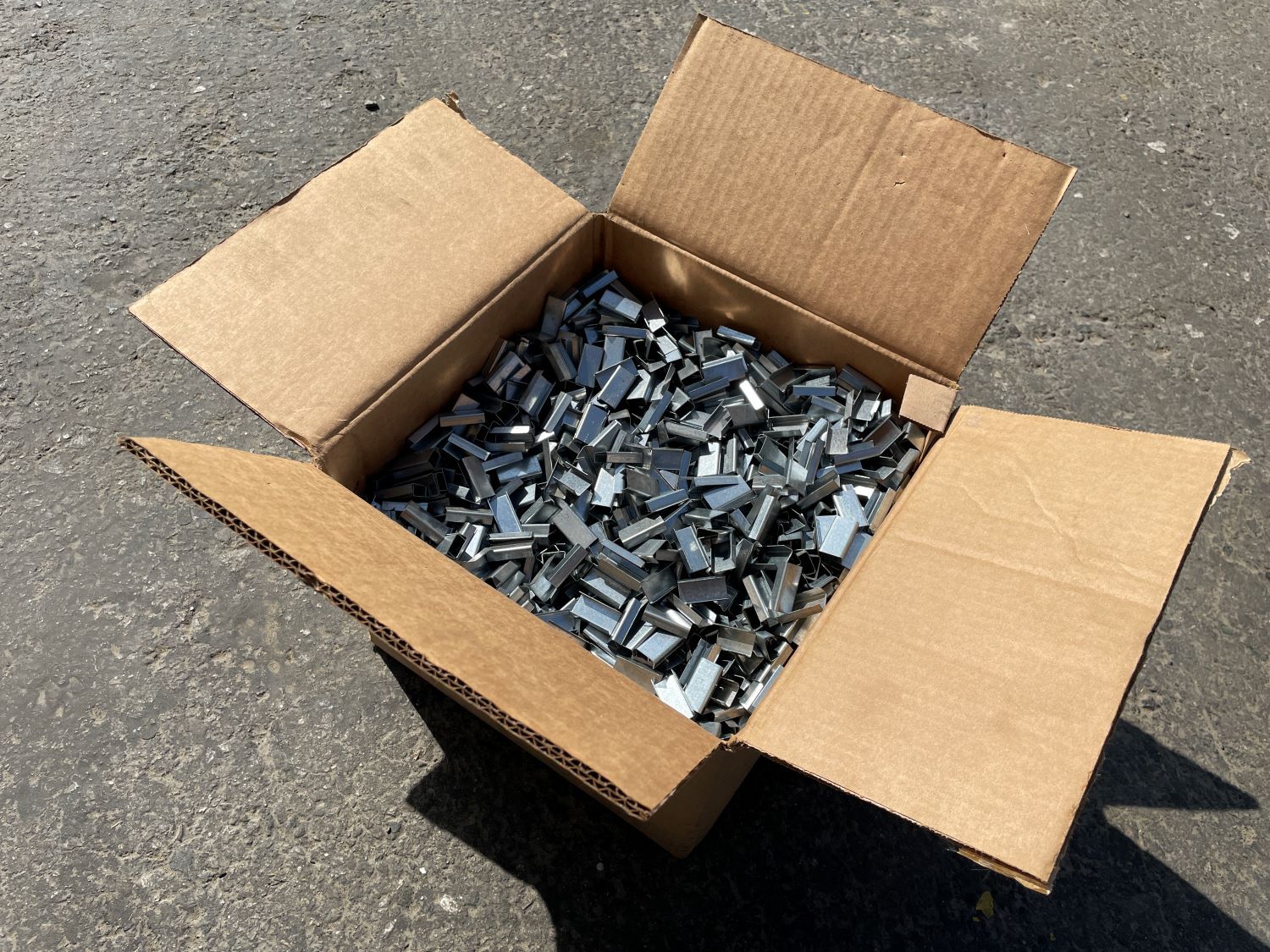 Sandbaggy 1/2″ x 1¼” Open Steel Strapping Seals – Galvanized (Rust Resistant)