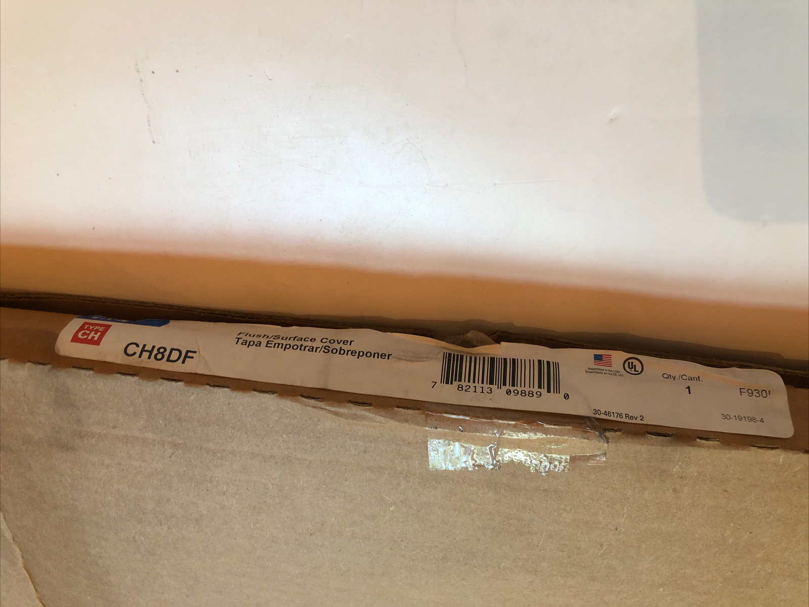 Eaton Flush/Surface Mount Cover for D Size 29″ CH8DF 12-32 Space Breaker Panel