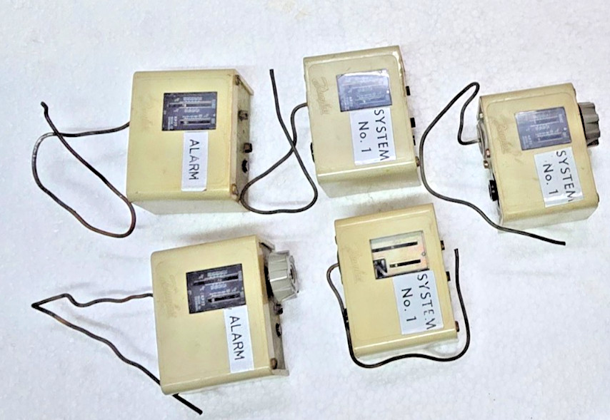 KP77 Pressure Control Danfoss Denmark USED LOT OF 5 pc KP 77