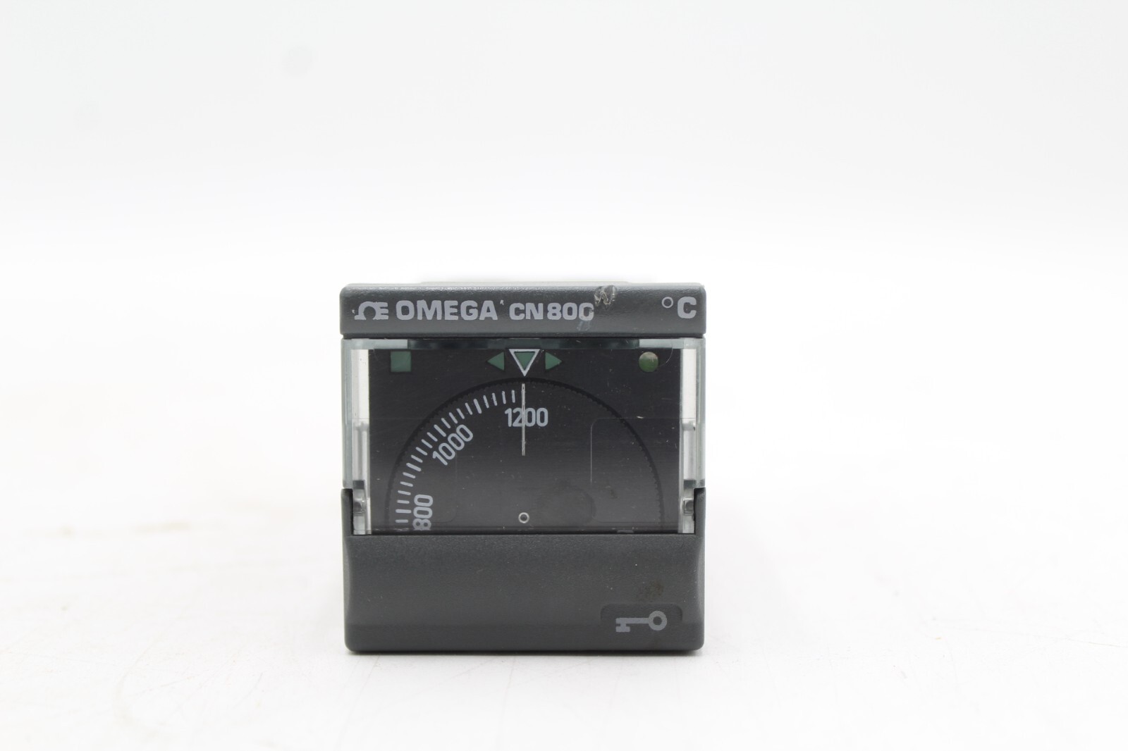 Omega CN800 Temperature Controller CN883K-1200C