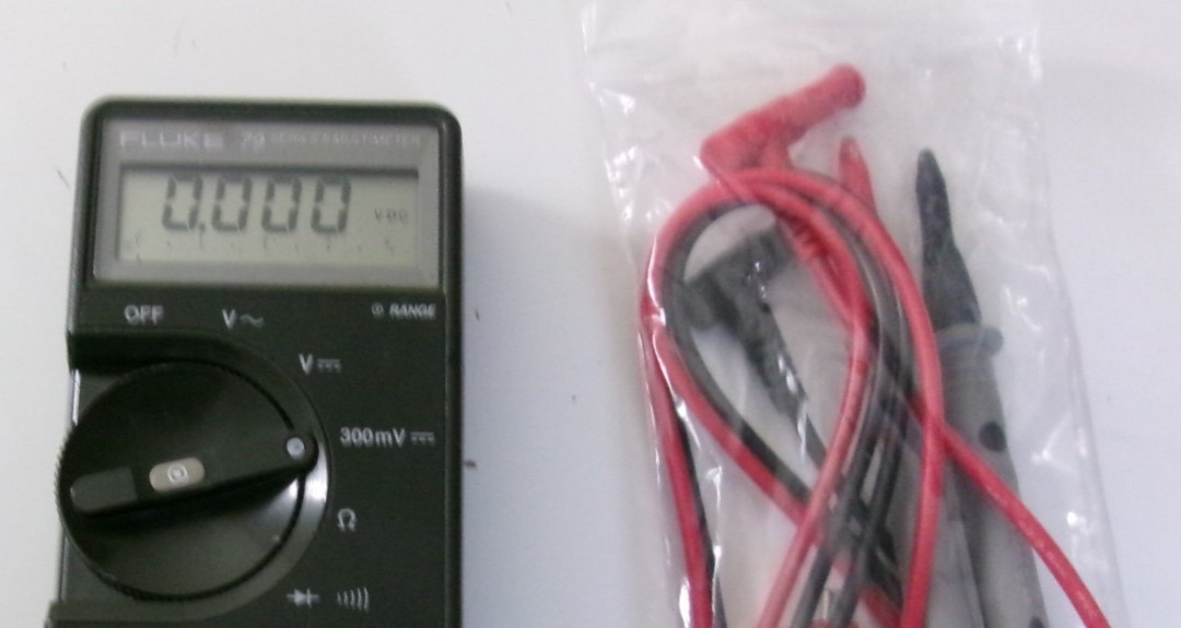 Fluke 79 Series II Multimeter Calibrated plus leads.