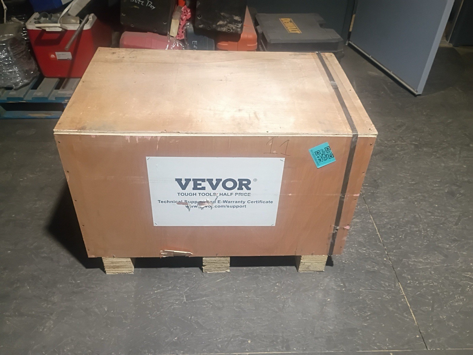 VEVOR Electric Pipe Threader Machine 900W 2-Speed Threading Cutter 1/2″ to 4″
