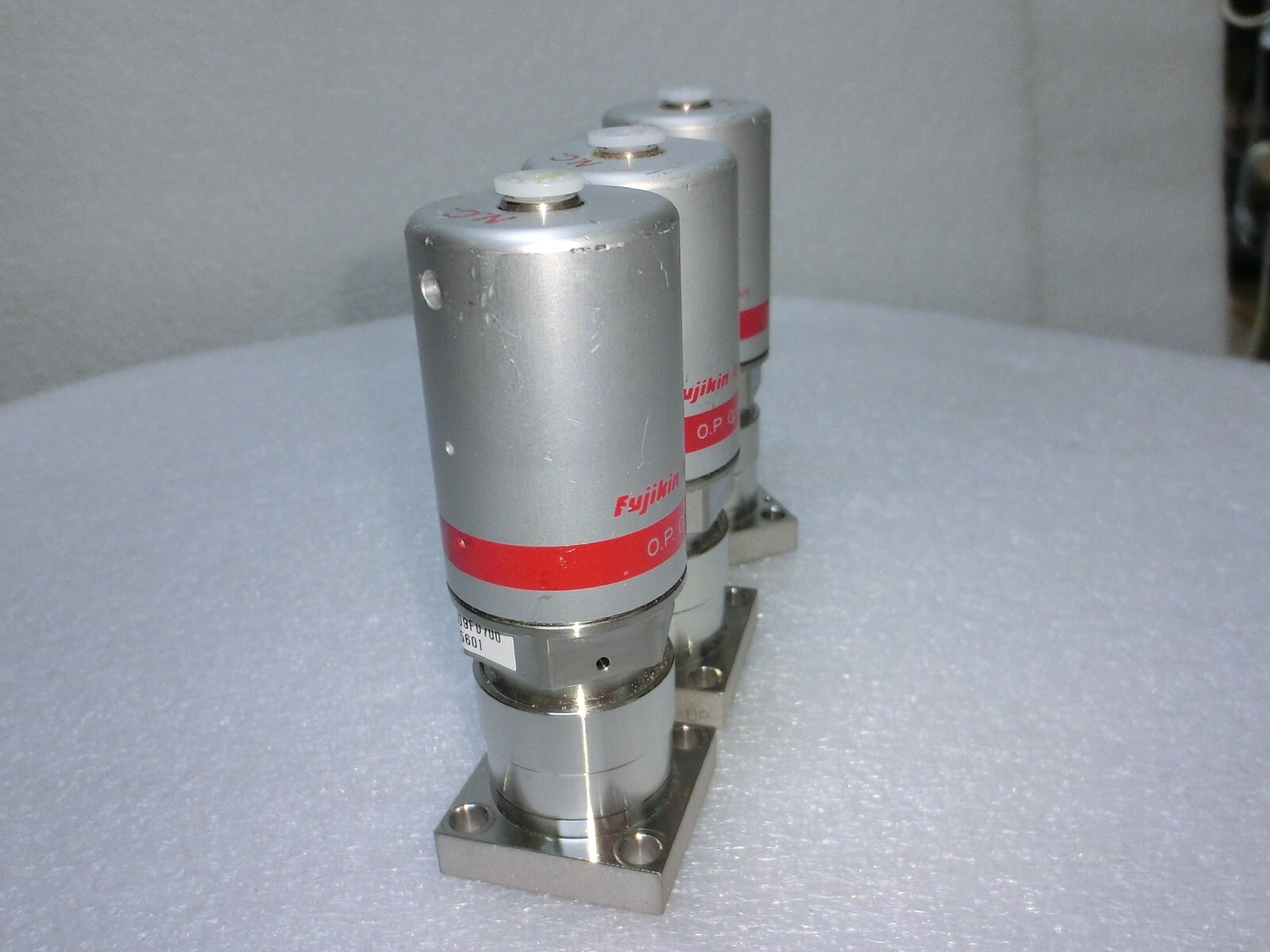 3pc LAM Research 766-197842-003 Rev B,Fujikin 565601 Diaphram Valve,Jp_,96433