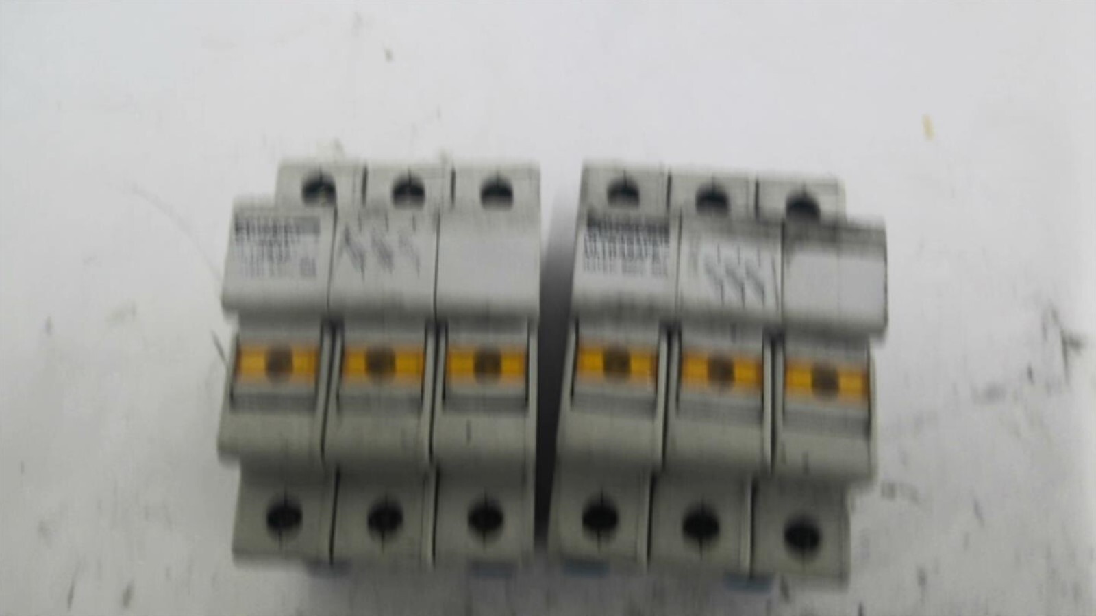 Ferraz Shawmut Y219073 Fuse Holder Lot Of 2