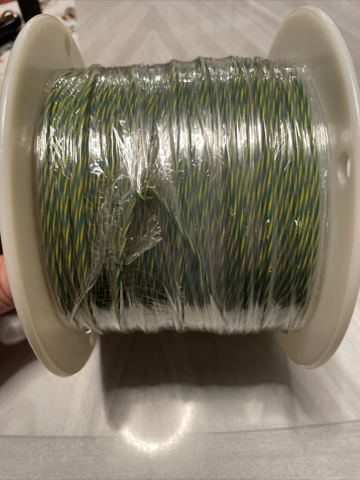 Alpha Wire 3053 Green/Yellow 20 AWG TC 80/105C 300V **1,000’ Roll**