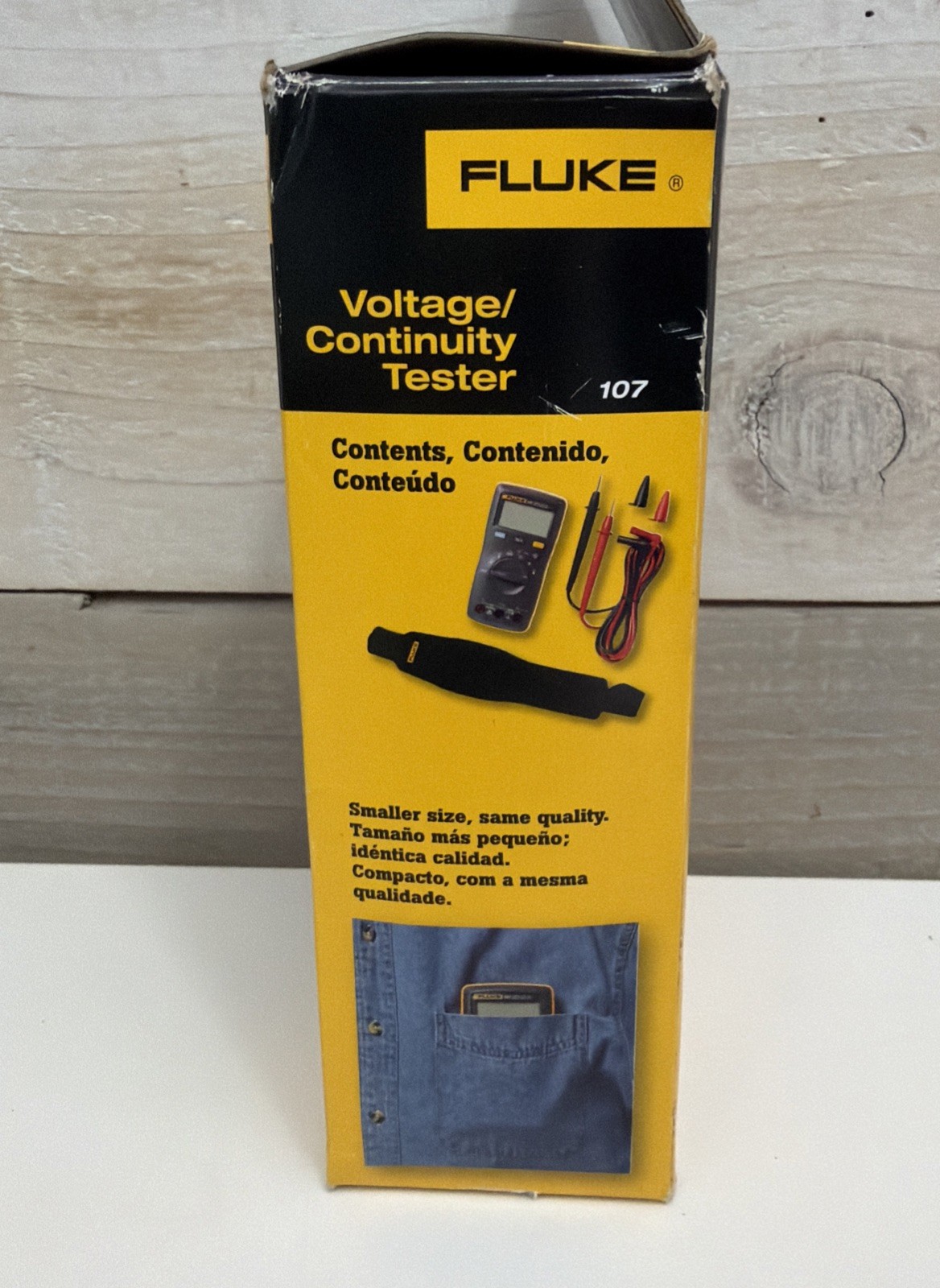 FLUKE 107 Handheld Digital Multimeter CAT III 600 V AC/DC Current NEW