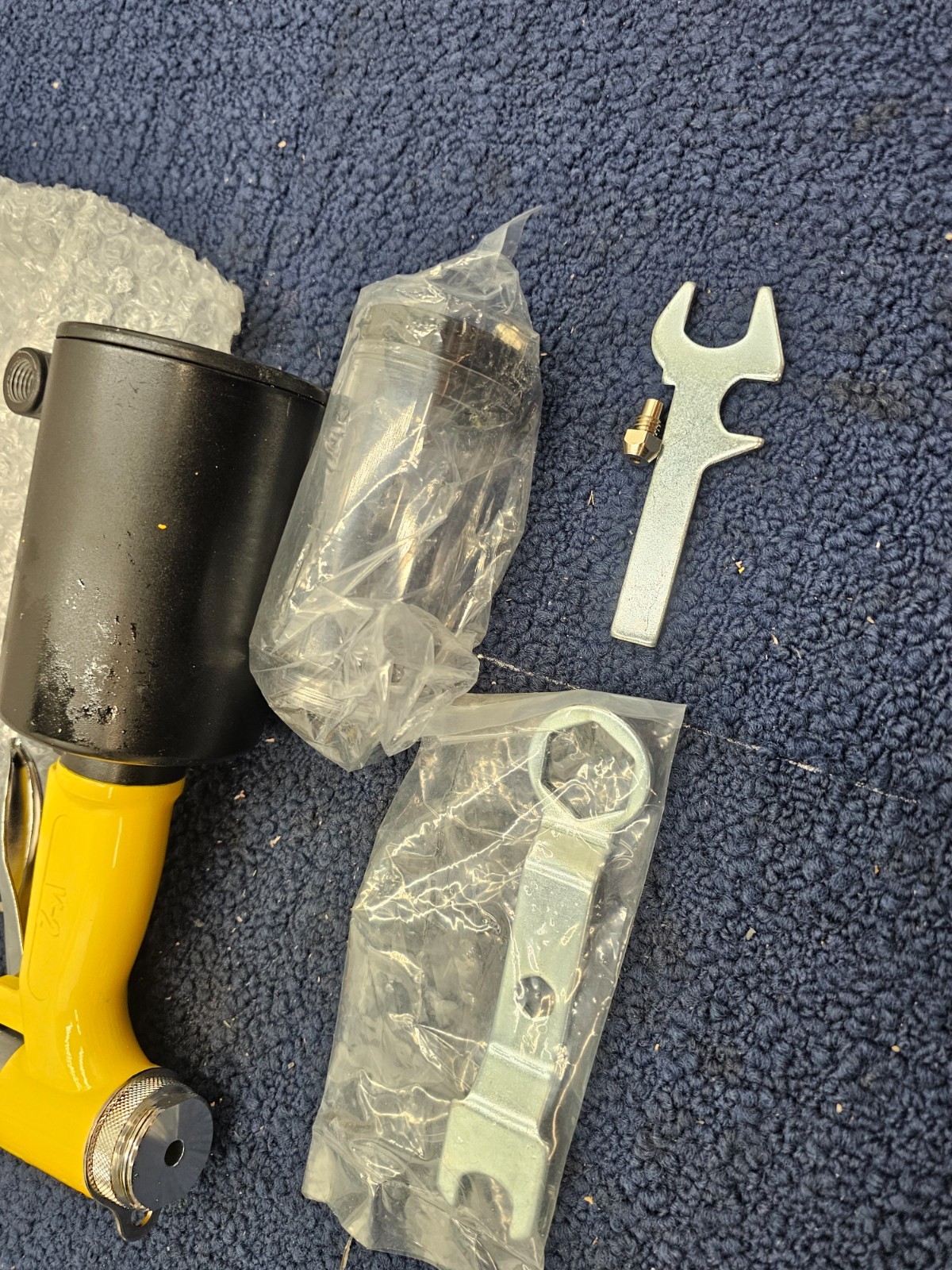 ALLSTAR PERFORMANCE Air Rivet Gun For Steel & Aluminum Rivets, V-2
