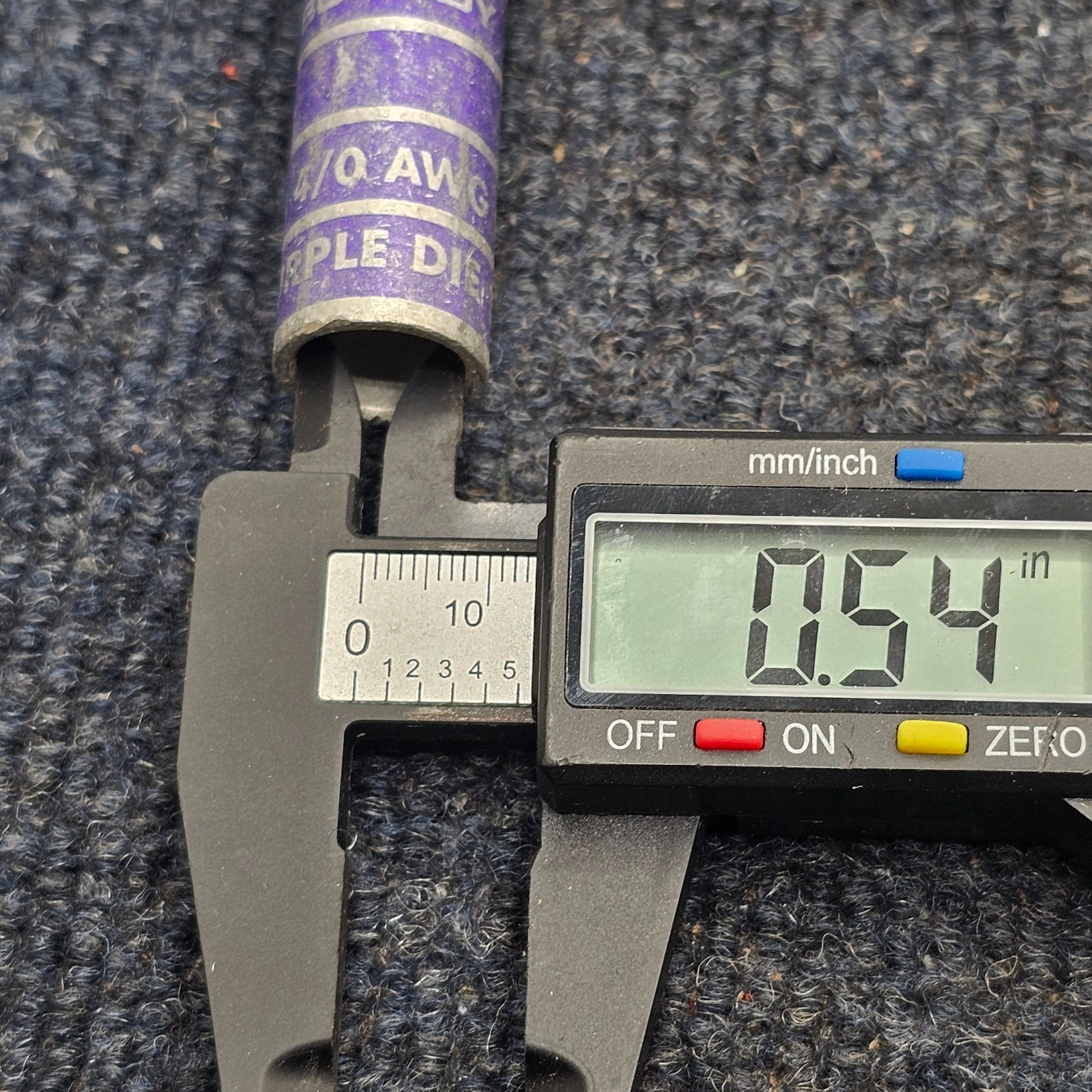 Burndy YA28: One-Hole Compression Lug, N200 4/0 AWG CU, Purple Die 15