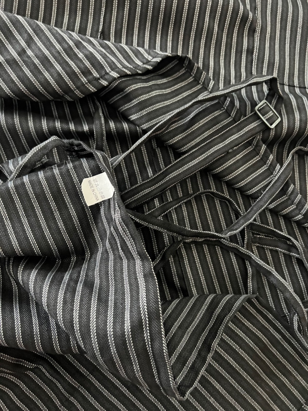 ! EUC! LOT OF 5! Pro Chef Adjustable Apron with 2 pockets Black and white stripe