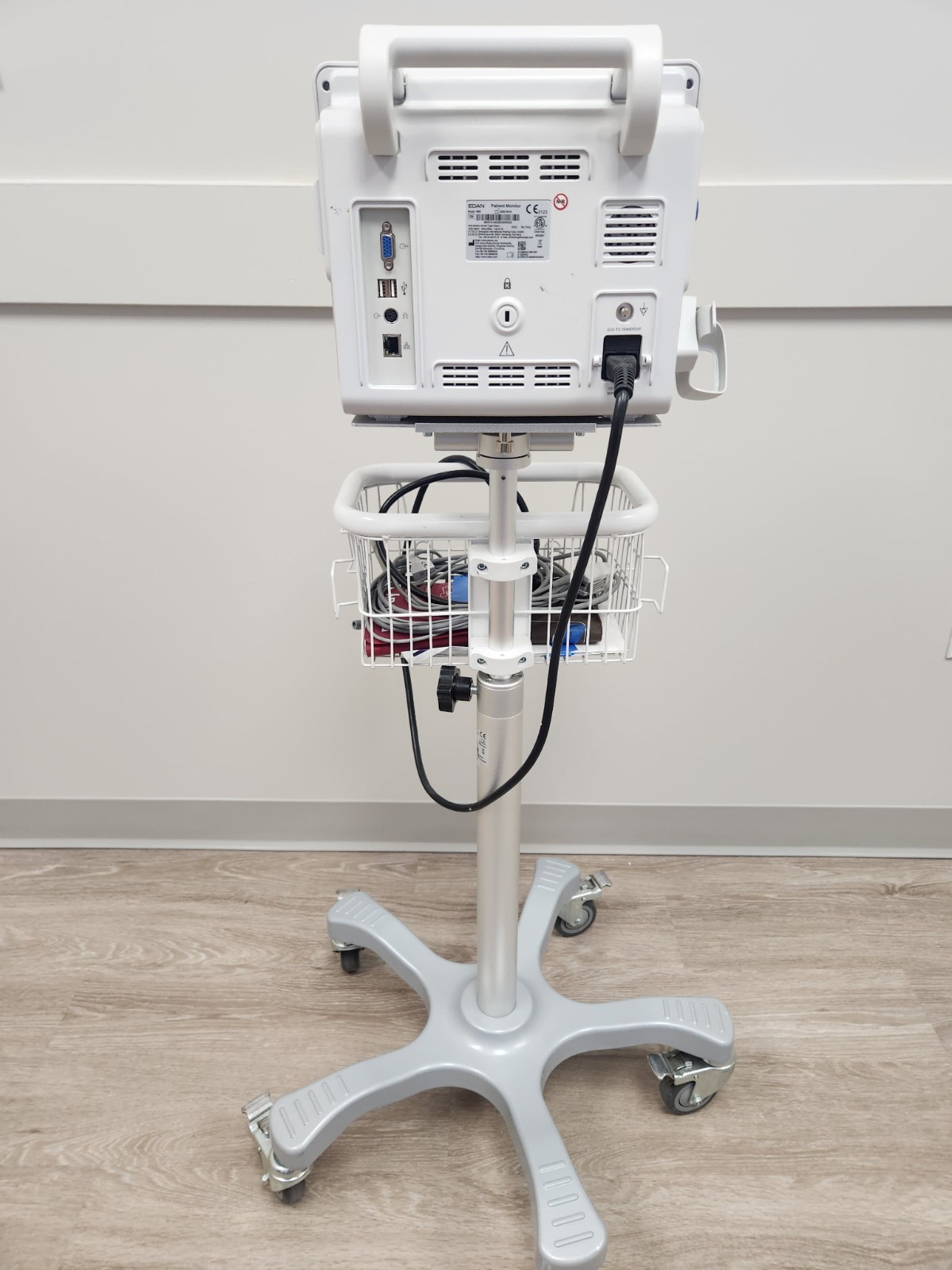 Edan Im60 Patient Monitor with hospital grade rolling stand and a basket