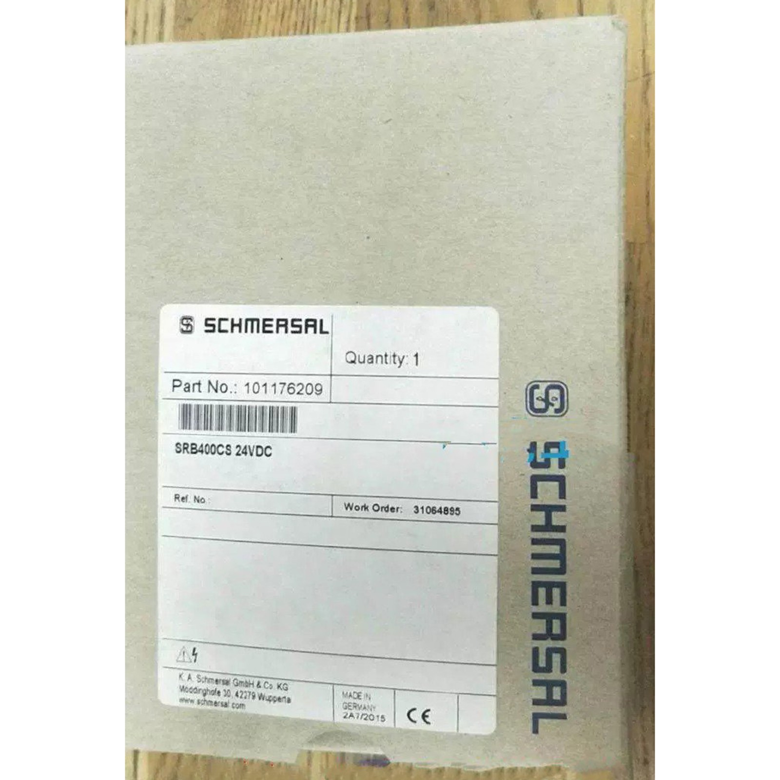 1PC new SCHMERSAL SRB400CS-24VDC safety relay 101176209