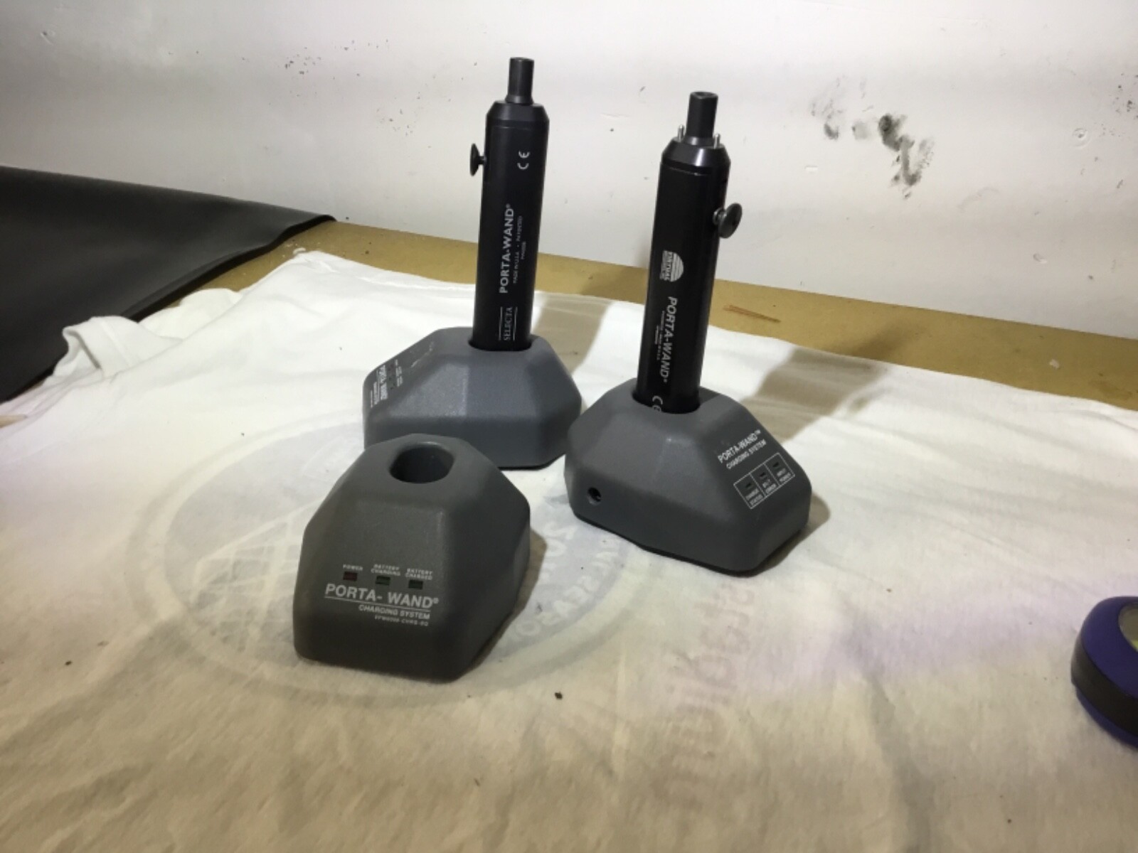 VPW6000-CHRG Charging System Battery in-Stand Charger VPW6000-CHRG AS IS PW600B