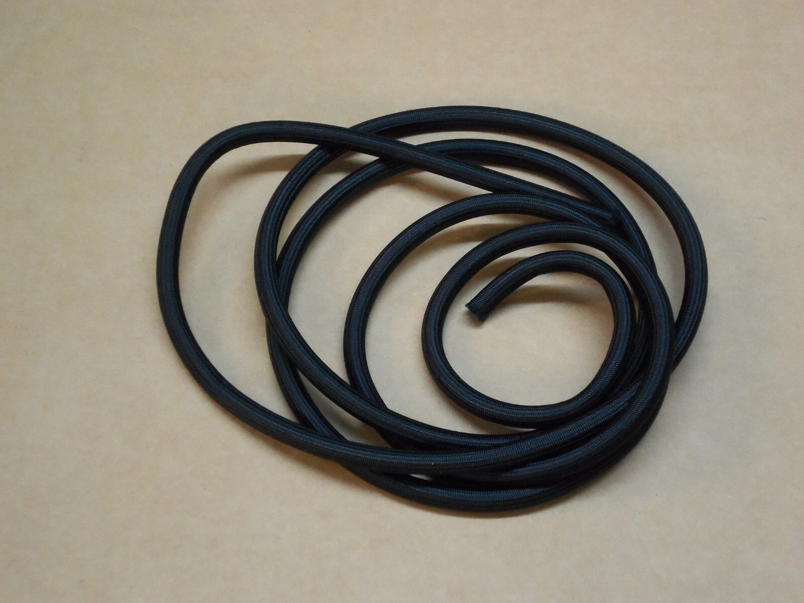 7′ Length 3/16″ (0.1875″) ID X 5/16″ (0.3125″) OD SBR Tubing Nylon Braided Hose.