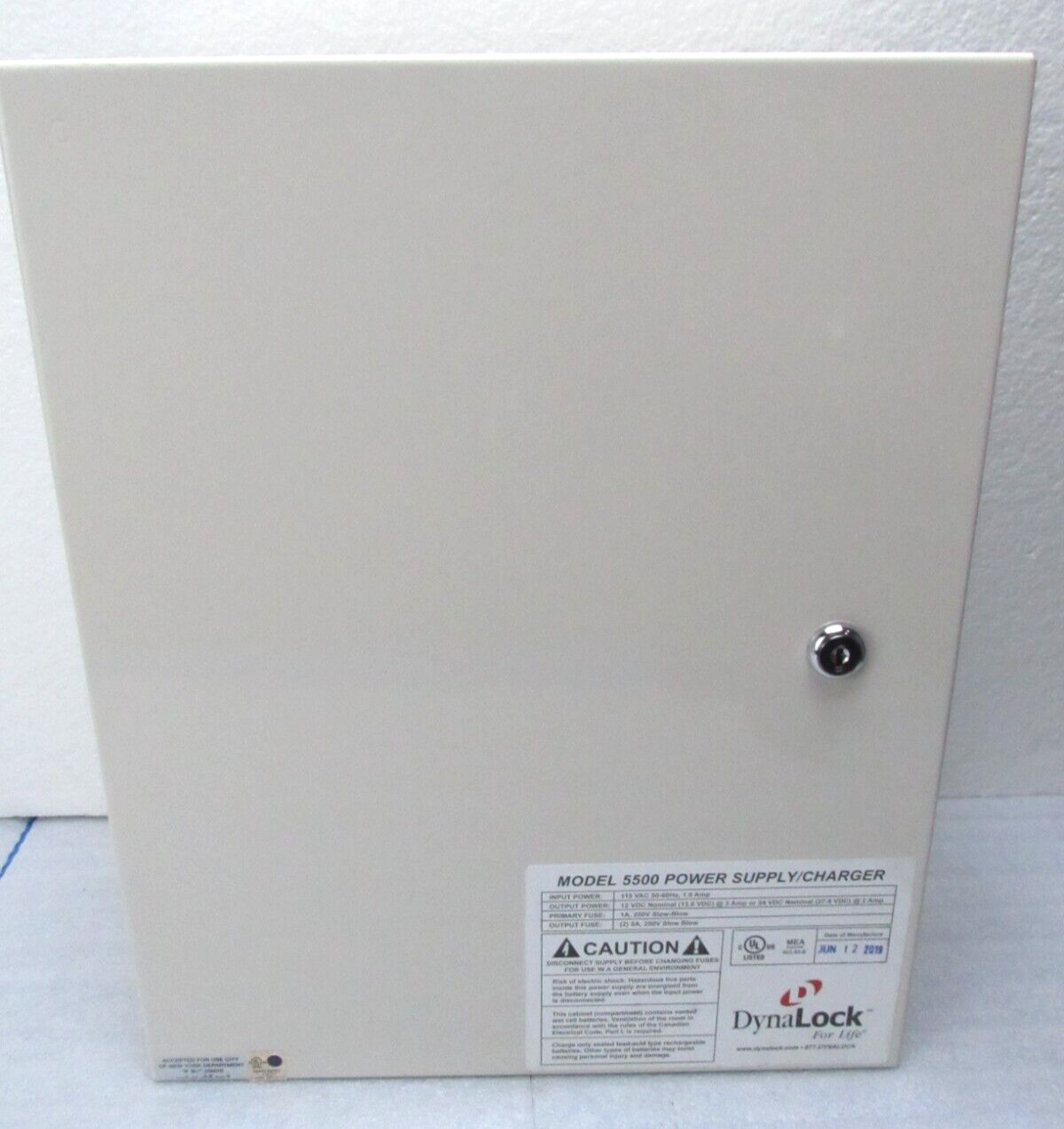 Dynalock BBU1-4-KLC 5500 Power Supply, 12/24 VDC with Battery Charger [CTOKC]