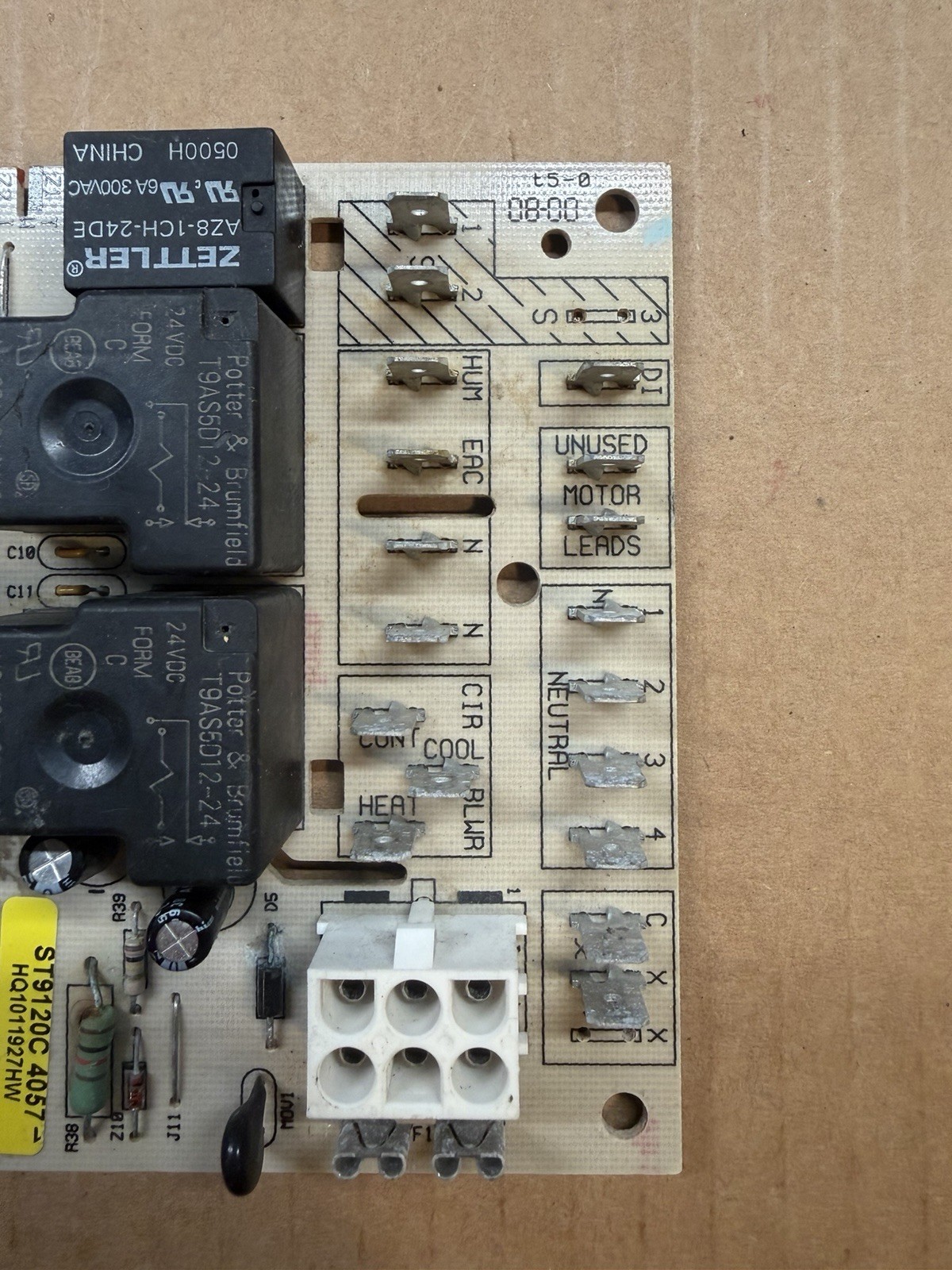 Honeywell ST9120C 4057 Furnace Control Circuit Board HQ1011927HW