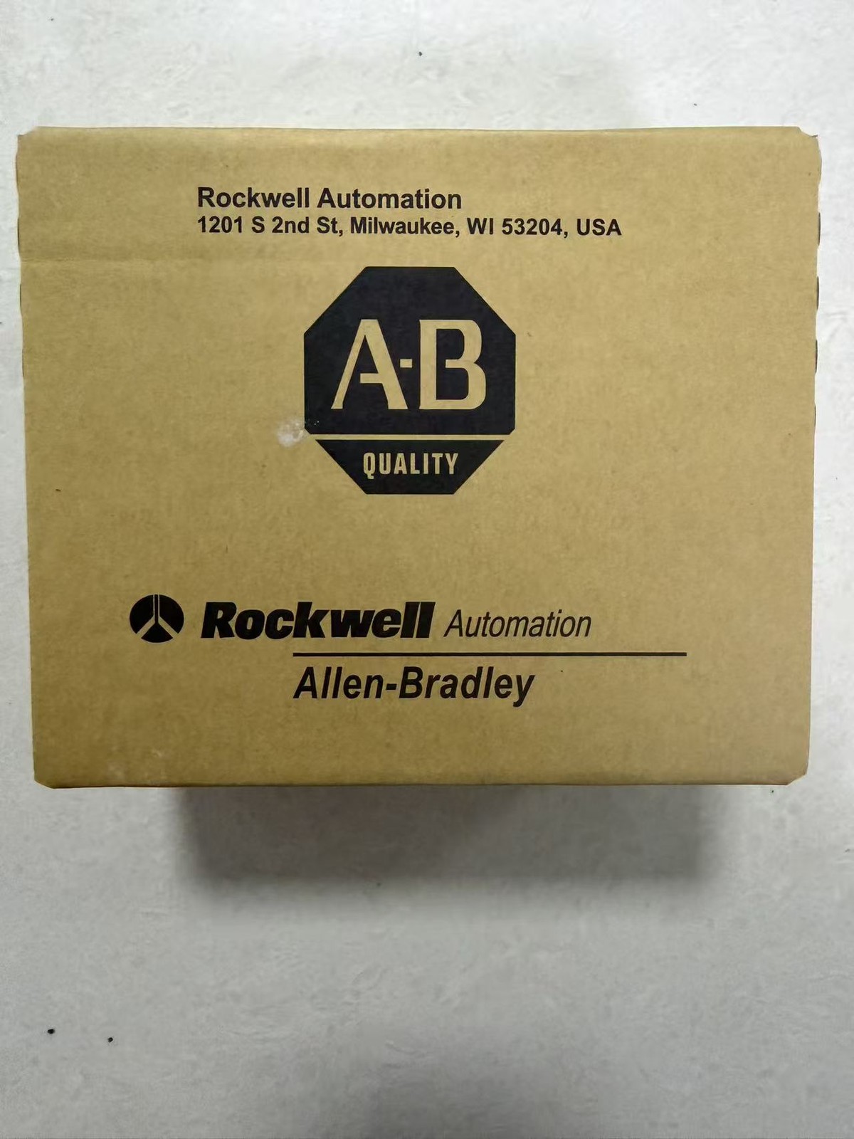 1PC New Sealed Allen Bradley AB 1769-PB2 CompactLogix DC 2A/0.8A Power Supply