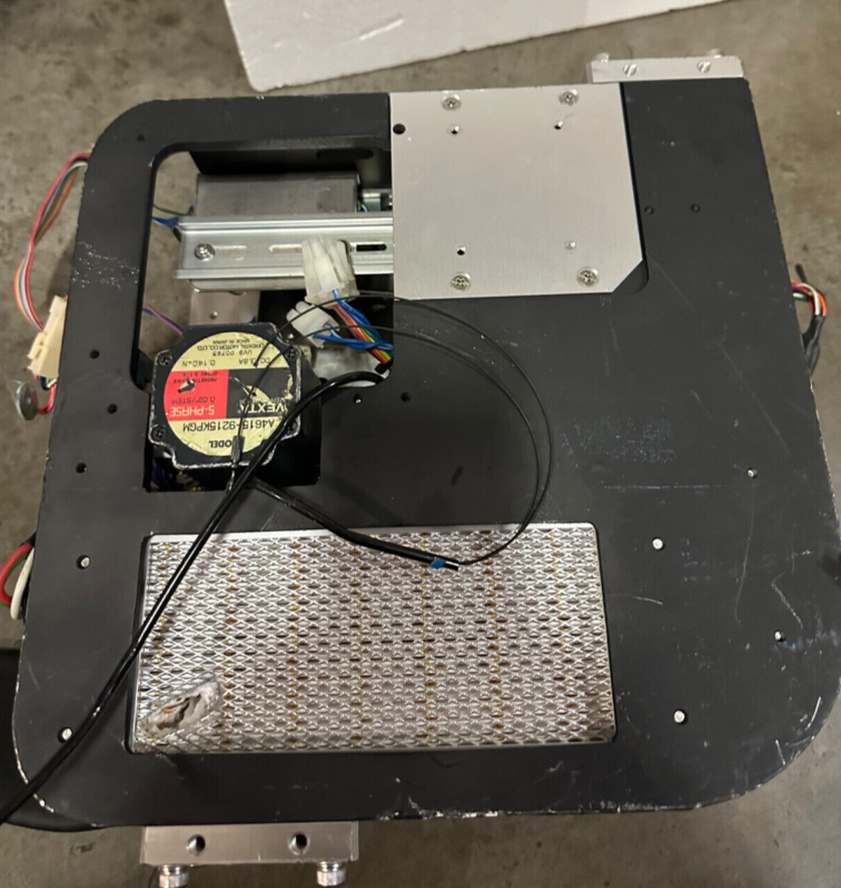 AS IS UNTESTED Daifuku Motoroized Stage CRM-3476A – For Parts