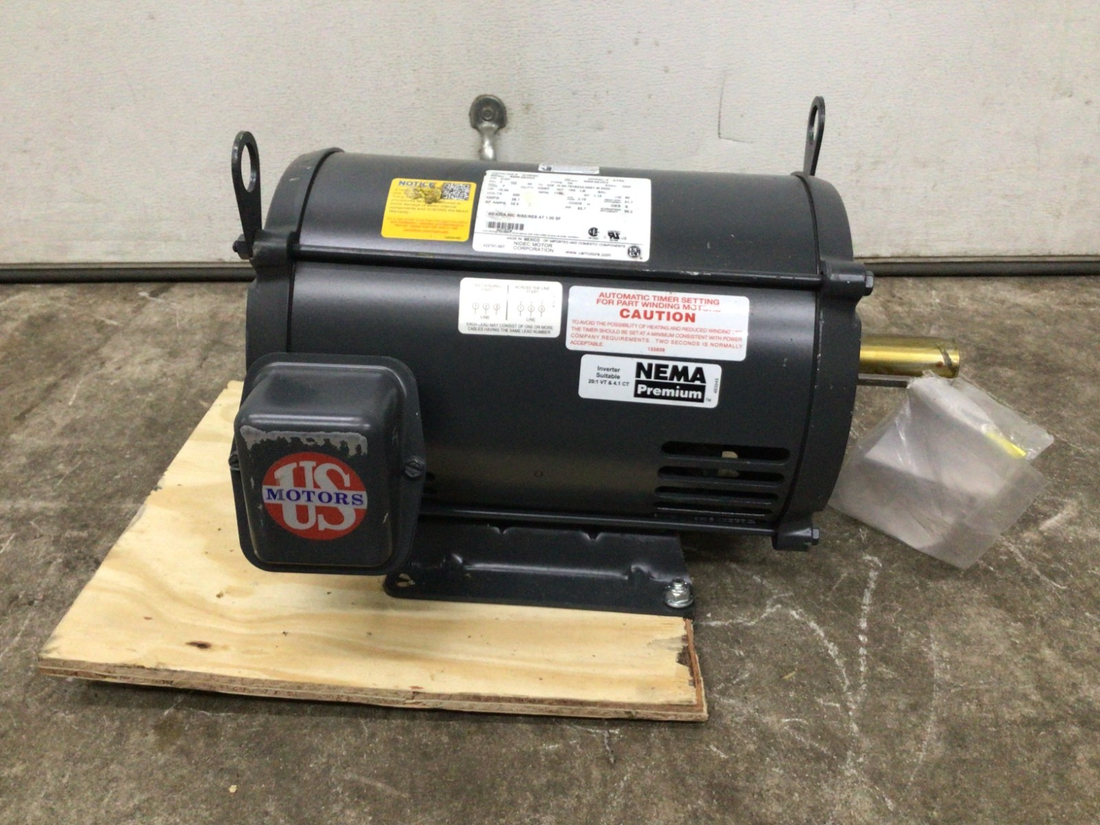 U.S. Motors D10p2d Three-Phase Metric Motor, 10 Hp, 215T Frame, 208 To 230/460
