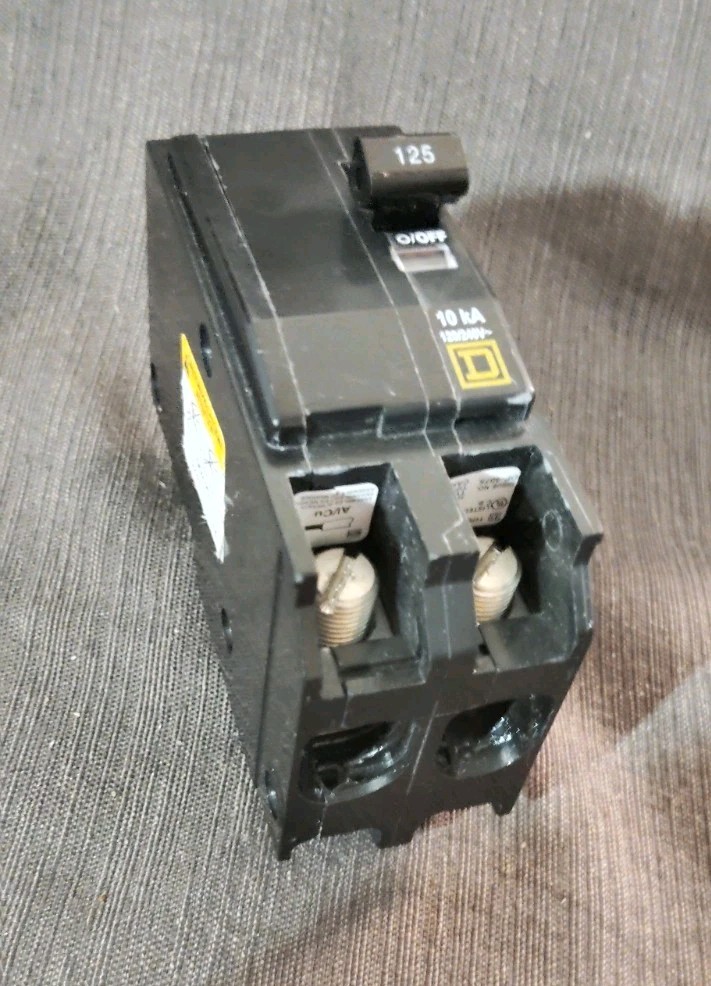 QO2125 – Square D Plug-In 240V 125A 2 pole circuit breaker 10kA@240V New W/O Box