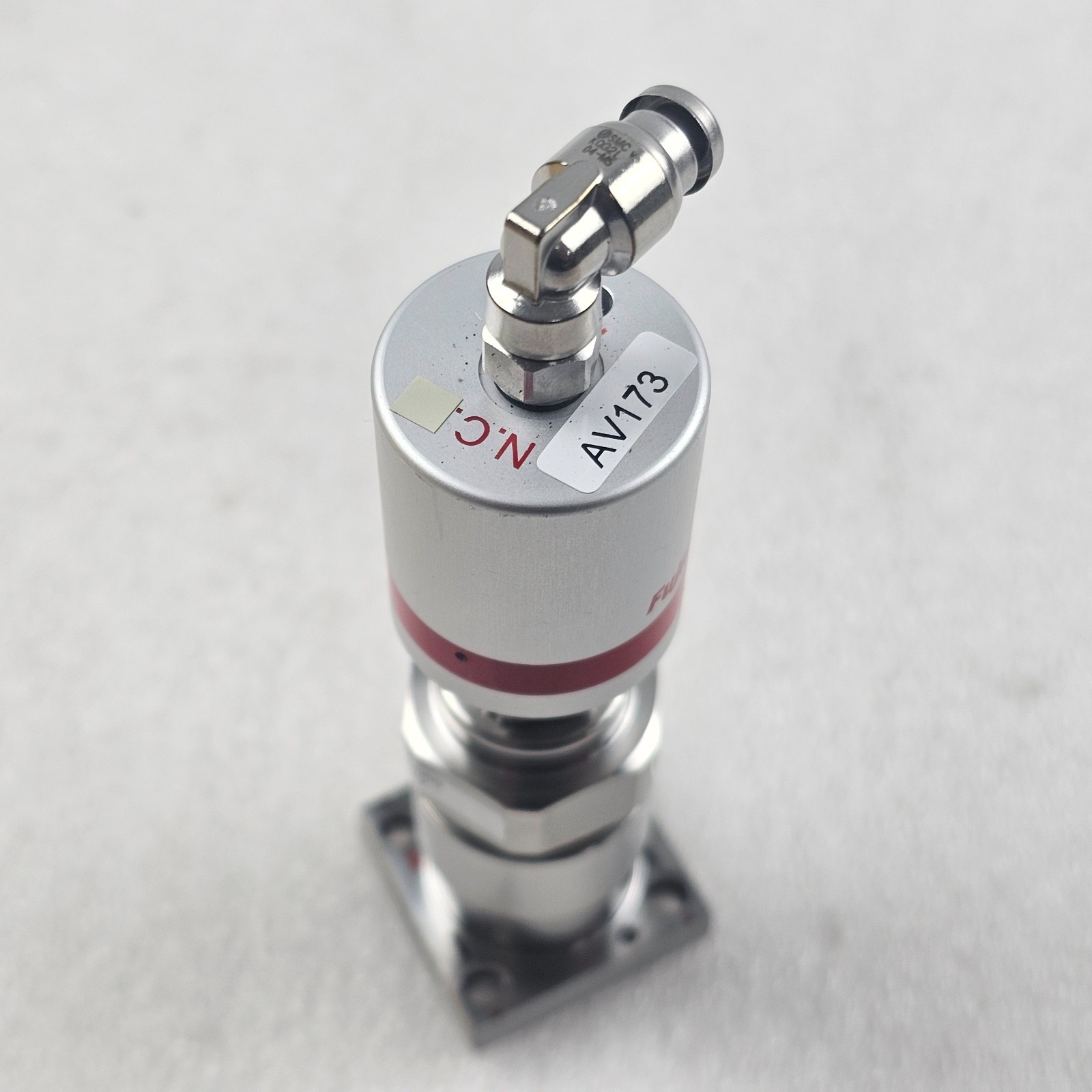 Fujikin Incorporated O.P. 0.5~0.6MPa TYPE N.C./ FUJIKIN 316L-P / JCTNJ000
