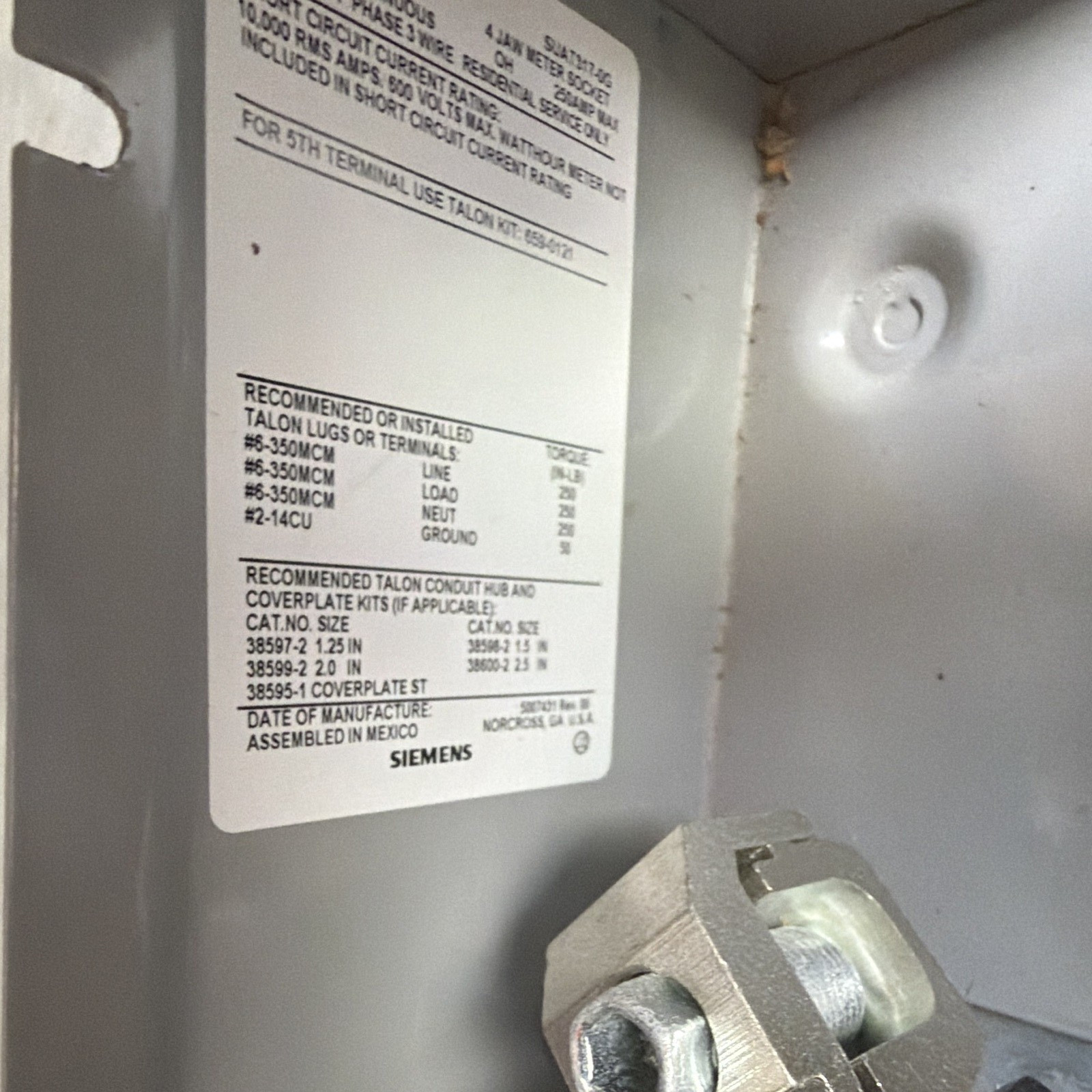 Siemens SUAT317-0G Ringless Meter Socket 200A 201-250V 1PH Gray Metal