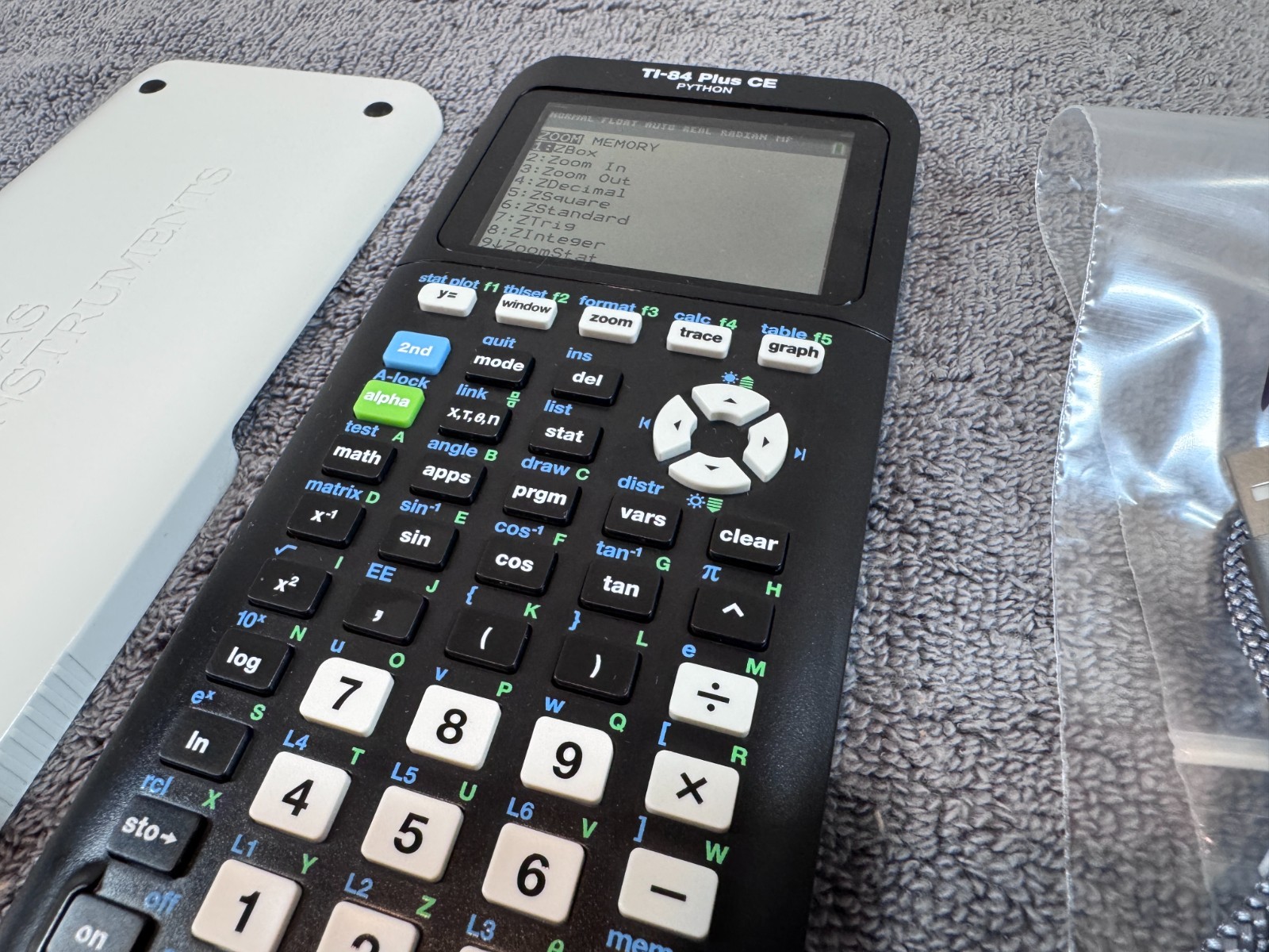 (LotA4) MINT – Texas Instruments TI-84 Plus CE Python Graphing Calculator