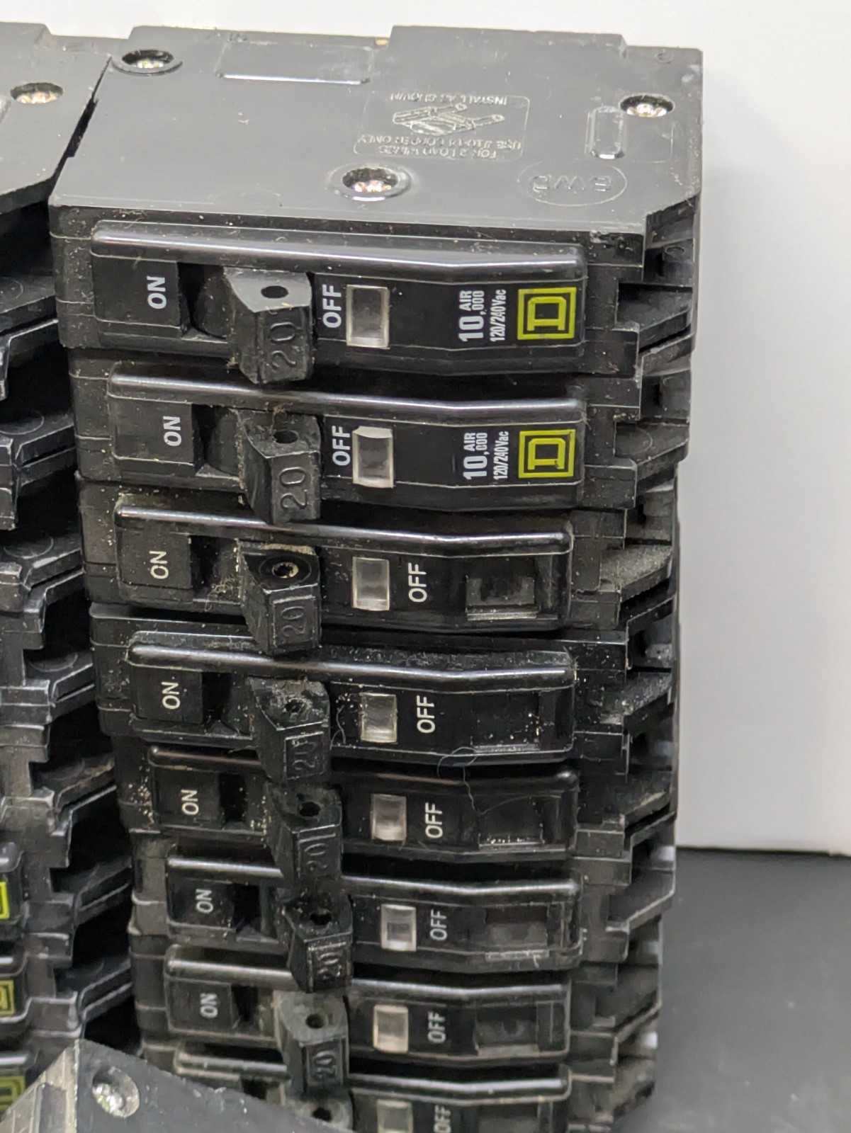 Square D Circuit Breakers Lot of 25: QO 20A 30A Single Pole Tandem Plug/Bolt On