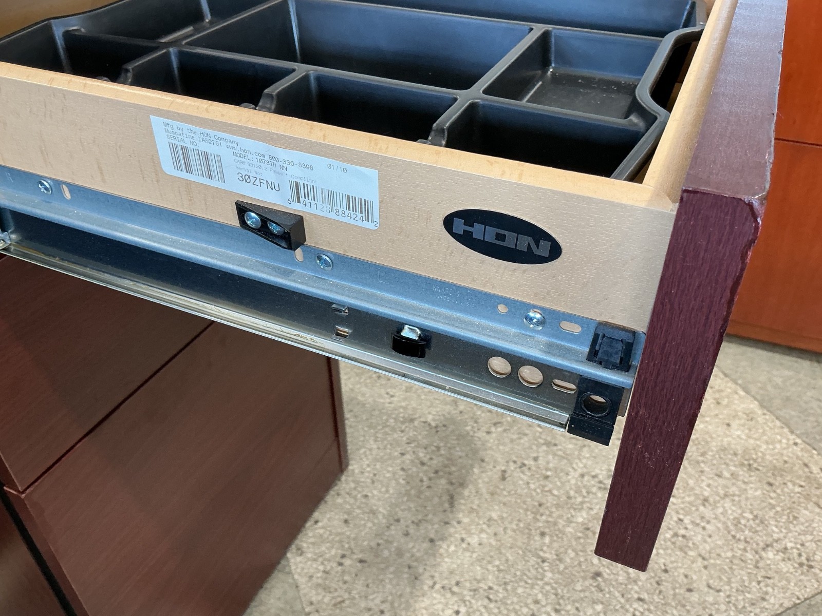 6′ x 7′ L shape desk by HON in Mahogany Laminate – Left Hand