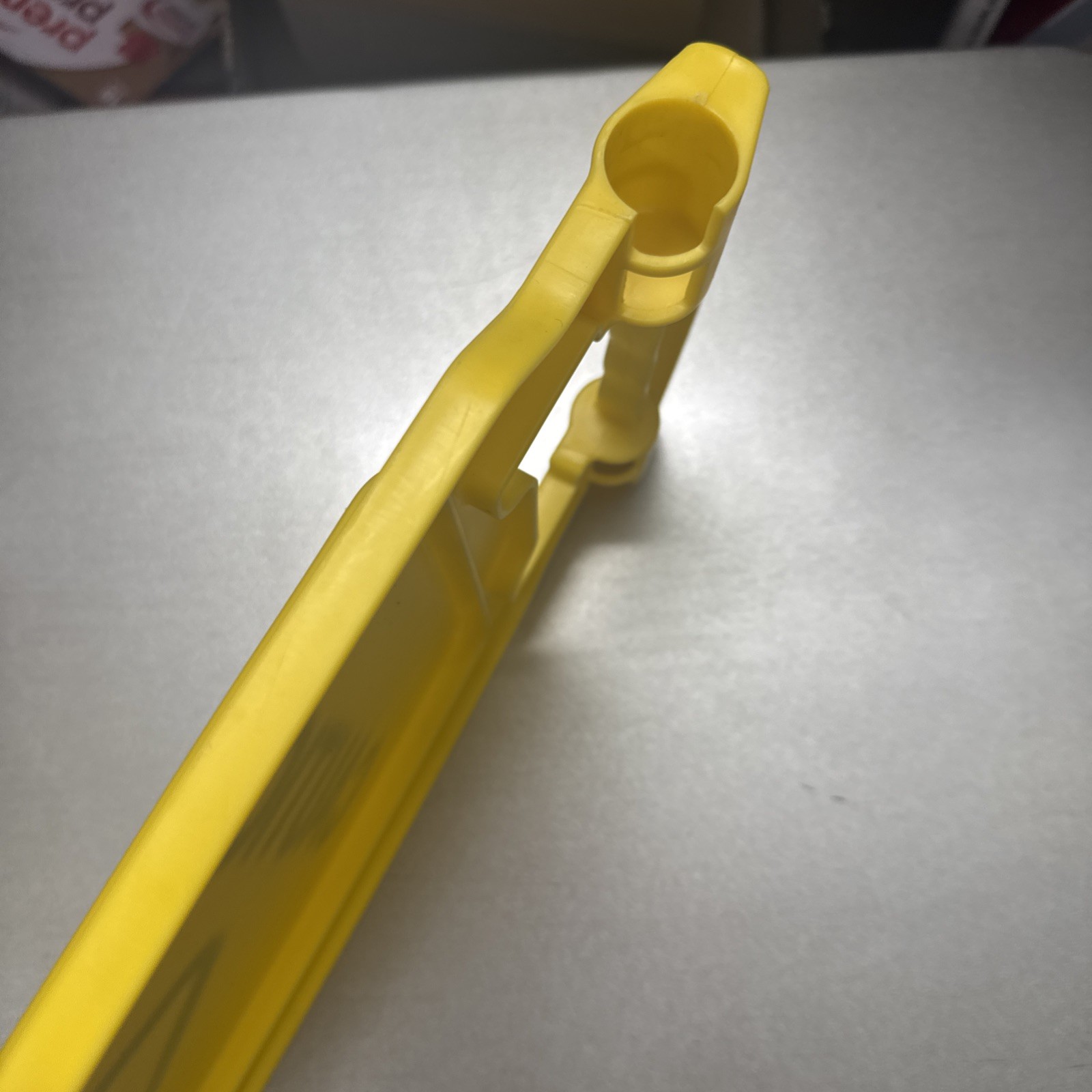 RUBBERMAID CAUTION WET FLOOR YELLOW 1 SIDED SIGN WALL DECORATION