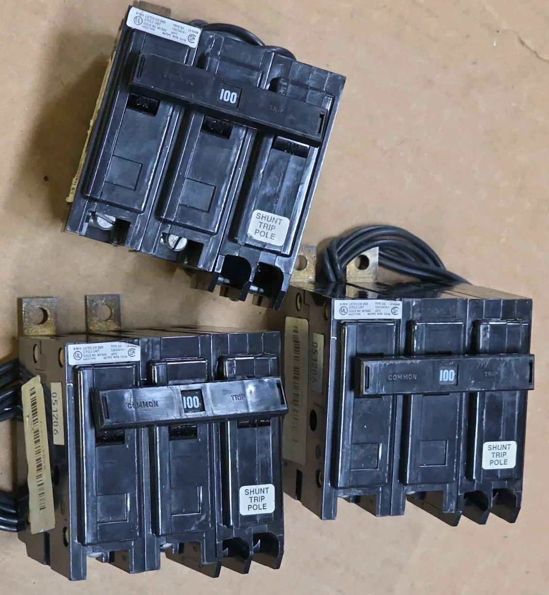 Eaton BAB2100S 100 Amp Shunt Trip Breaker Bolt-On 100 Amp 2 Pole 120/240v