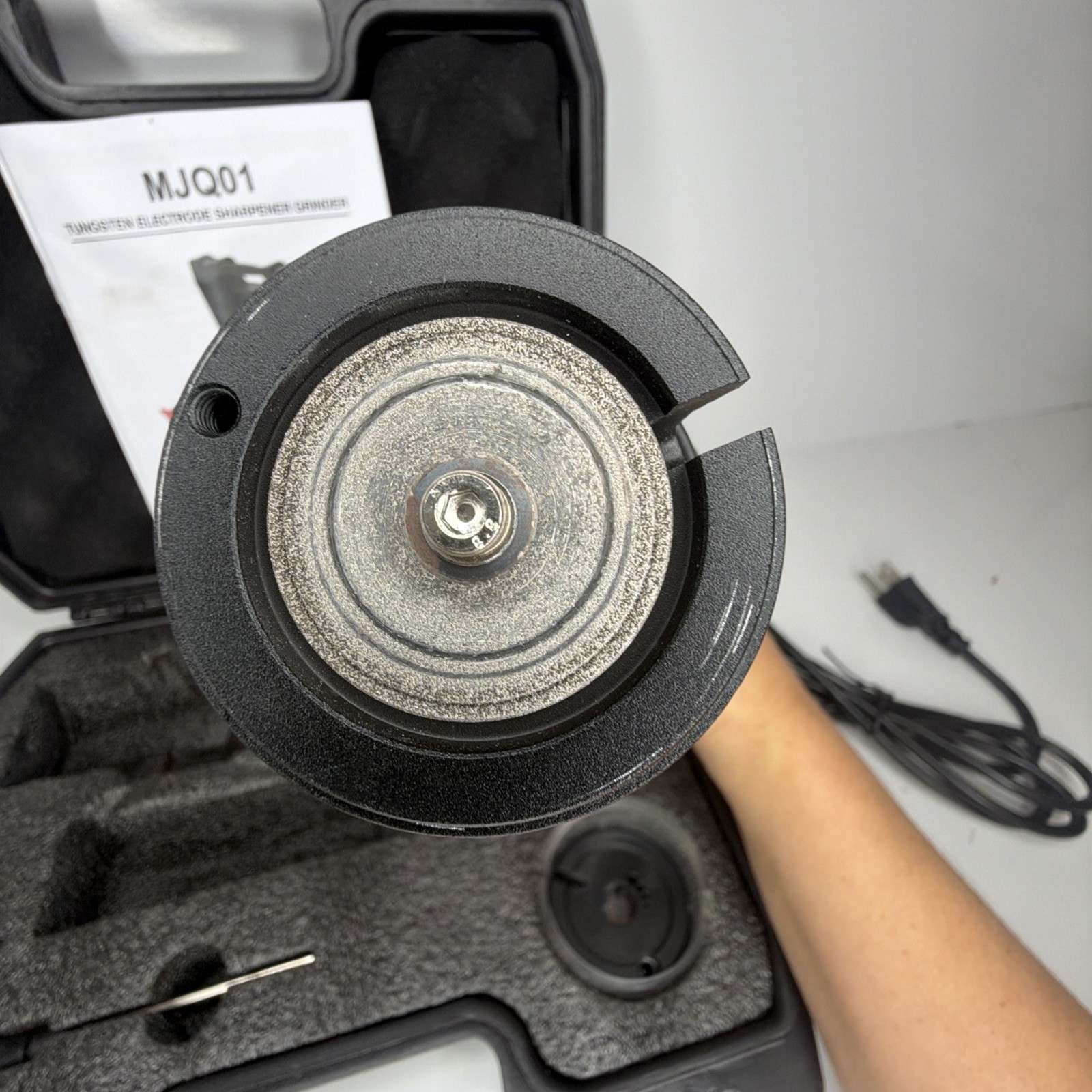 YESWELDER Tungsten Electrode Sharpener Grinder For TIG welding MJQ01 Hardly Used
