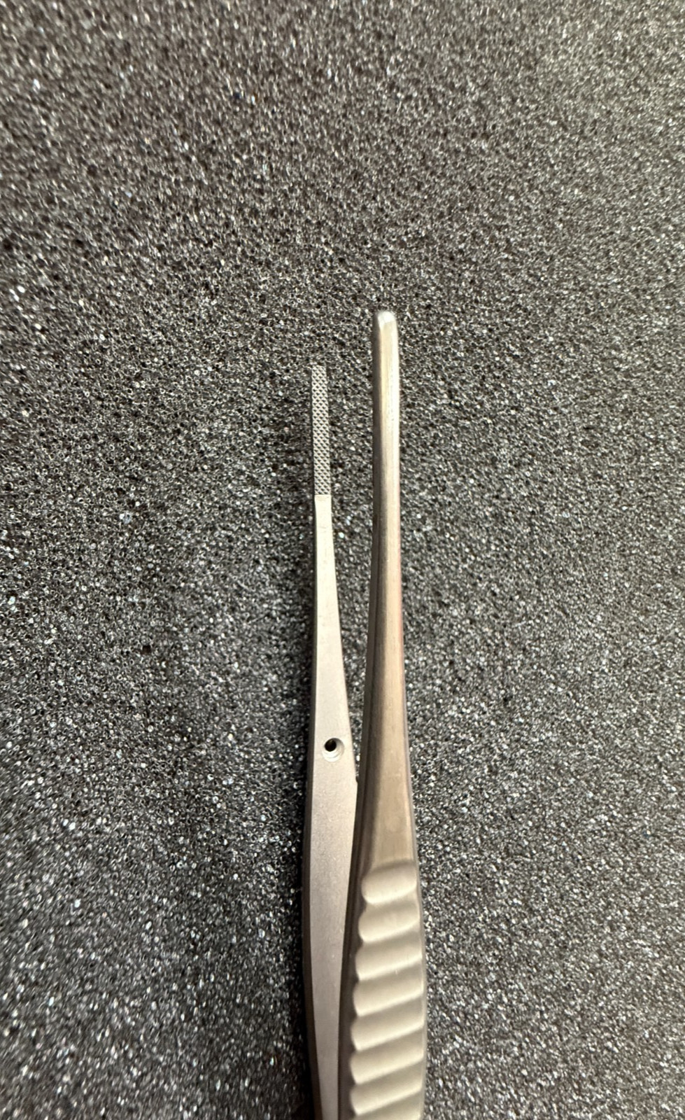 V. Mueller SU2250 Tissue Forceps 6″ Tungsten Carbide Inserts Tip plastic Surgery