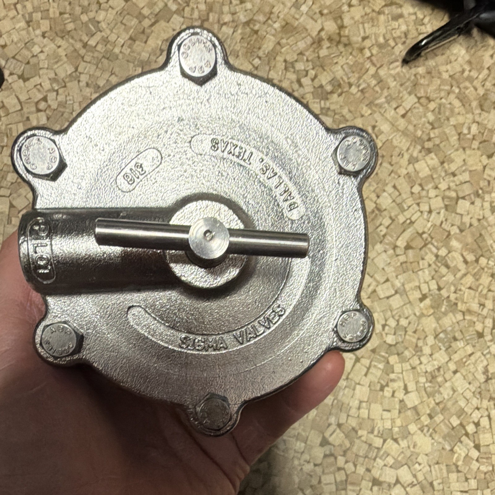 Sigma Valves HLR 20HM24 10,000 PSI Never used!!!