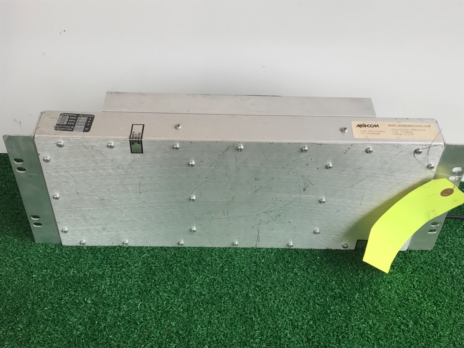 HARRIS MACOM MASTR III VHF 110W Power Amplifier, 150-174Mhz 26V