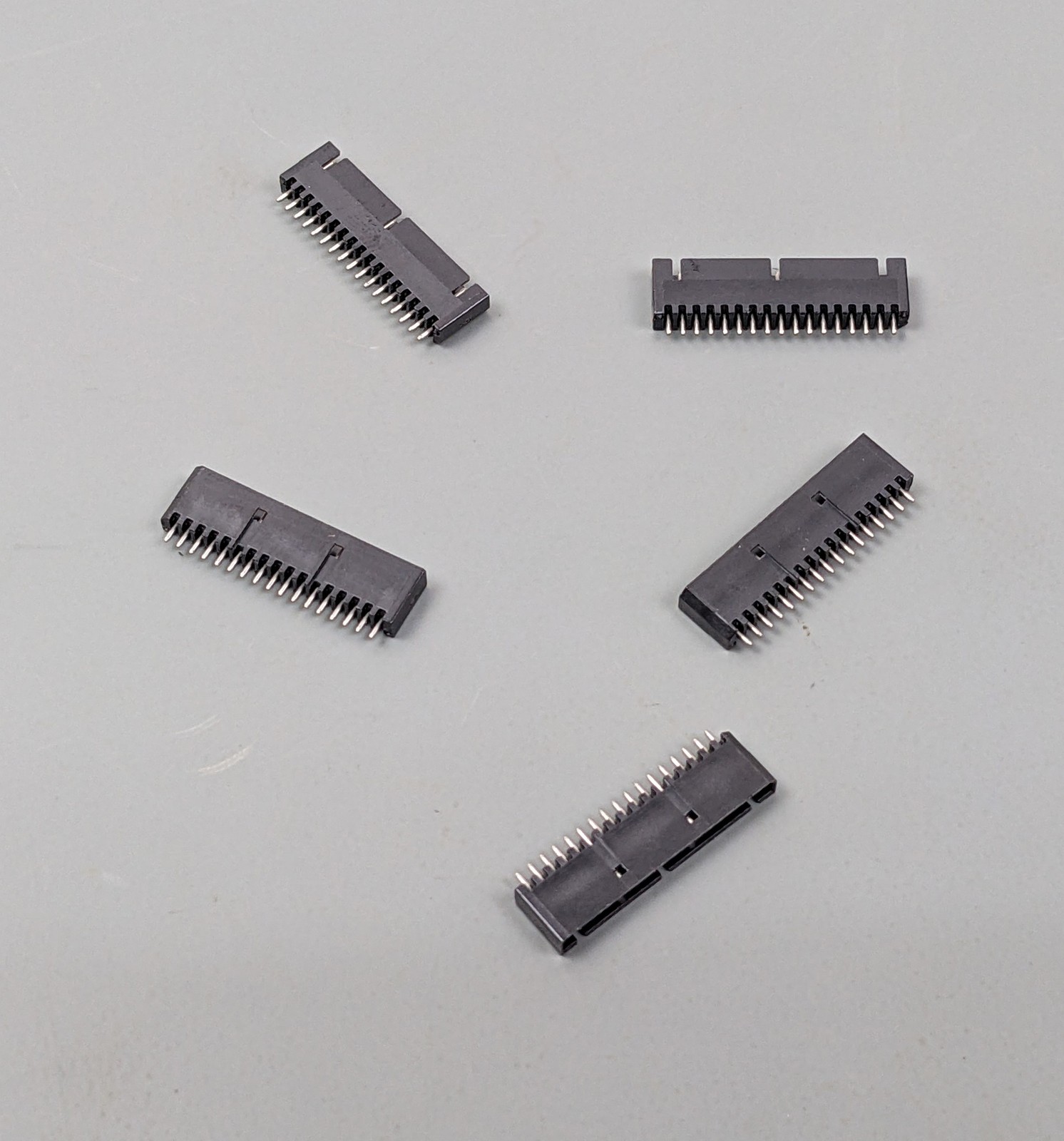 (5) AMP 174642 PCB Mount Socket Headers