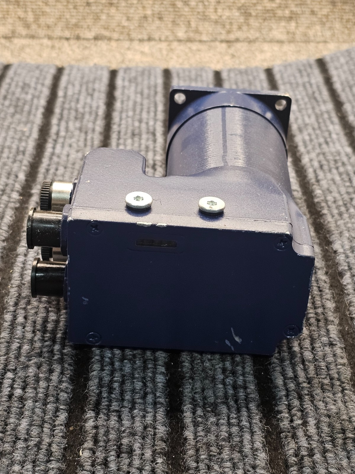 Nanotec PD4-EB59CD-E-65-1 Brushless DC Motor IP65, 220W, 3500 RPM, Size 2.2 in