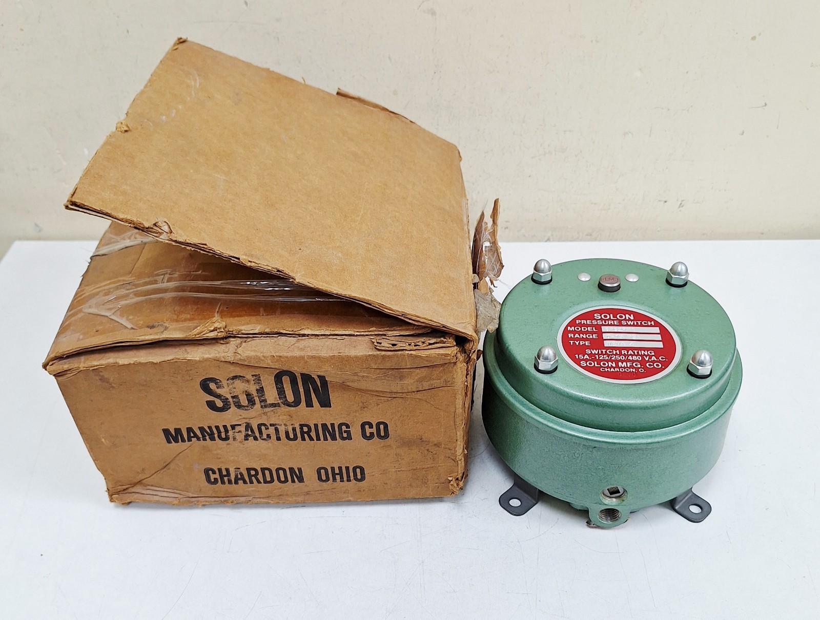 Solon 6PS2RW1 Pressure Switch 15A-125/250/480 VAC Range 0-15 PSI