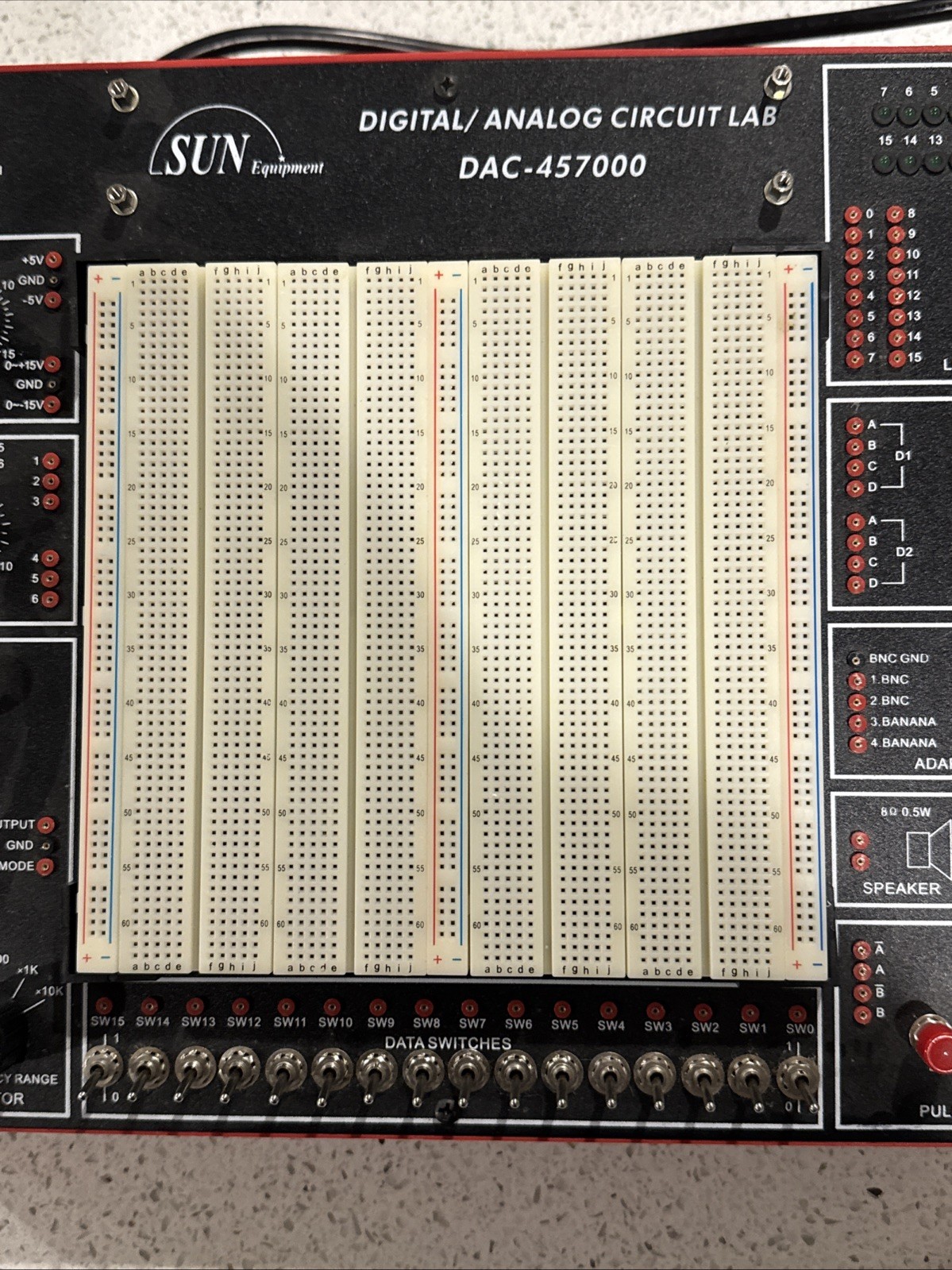 Sun Equipment Dac-457000 Digital And Analog Design Laboratory Breadboard