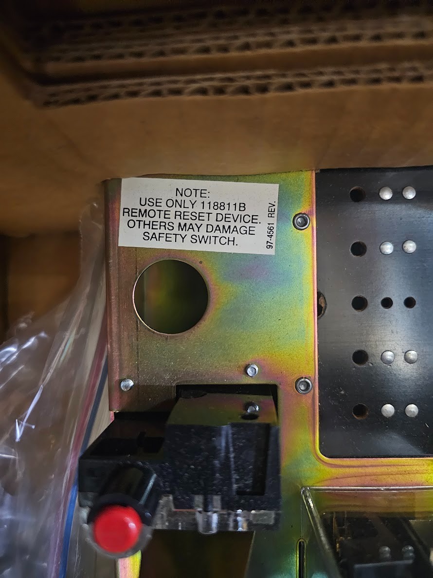 Honeywell R4138C1018 Flame Safety Control Amplifier USED
