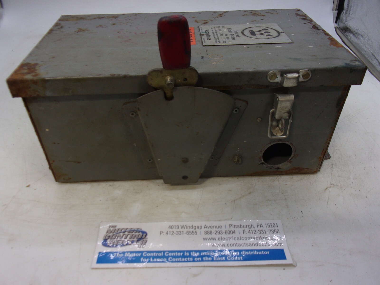 CFB-WESTINGHOUSE-BREAKER DISCONNECT,3P,100A MAX,600V,NEMA 1, FB3040L BREAKER