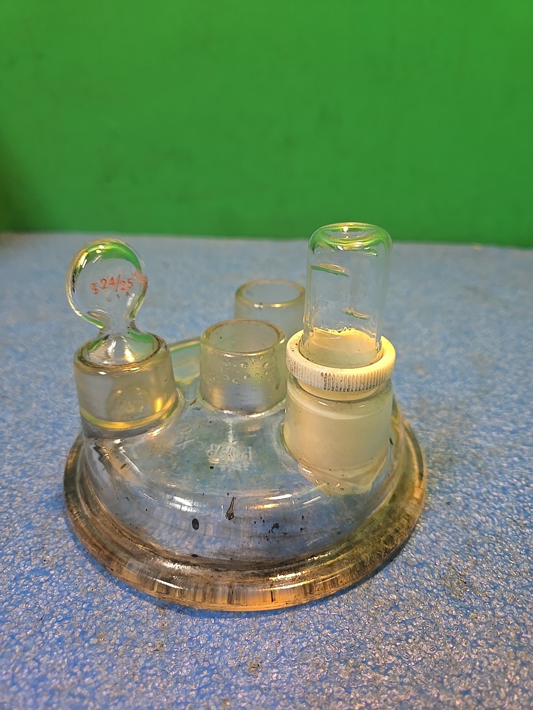 PYREX Glass 4-Neck Cover for 500mL to 1L Reaction Kettle 24/40 Outer 6947 B CHIP