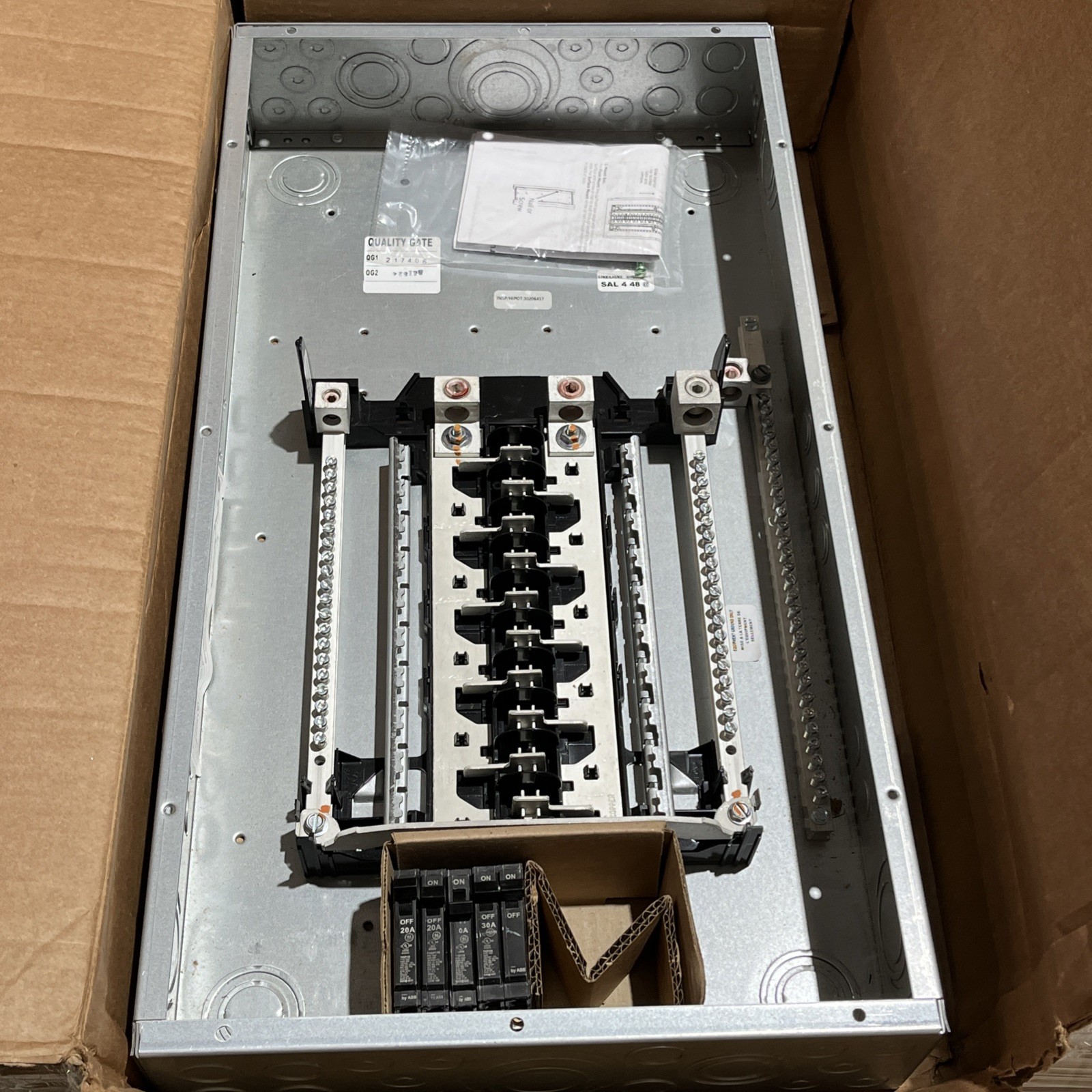 NEW!! GE 200A 20/40 Main Lug Indoor Load Center Panel w/ Breakers – TLM2020CCUGK