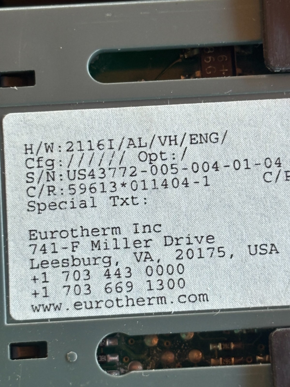 1EA – Eurotherm 2116I/AL/VH/ENG Temperature Controller