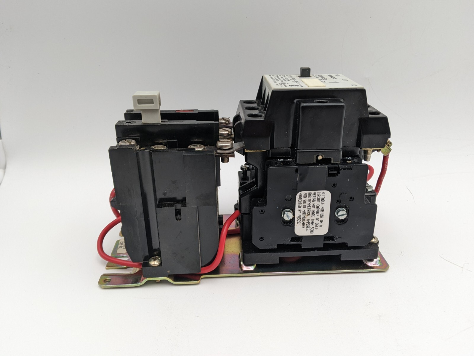 Siemens SXL CO NEMA Size-1 600 VAC 27 AMP 10 HP 3-PH 220/240 Volt Coil Starter