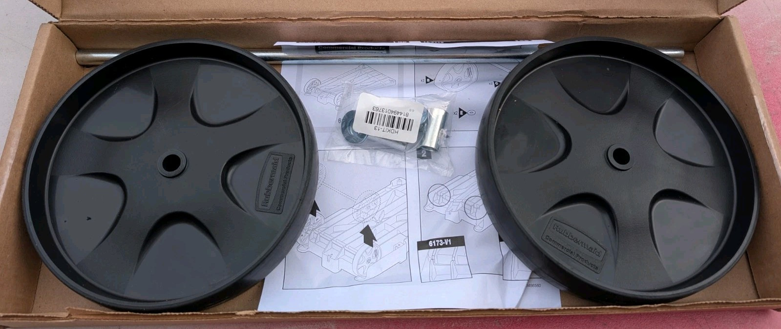 Rubbermaid FG6173L90000 8″ Wheels & Axle for 1805985, 1861430, 2646, 6173 Carts