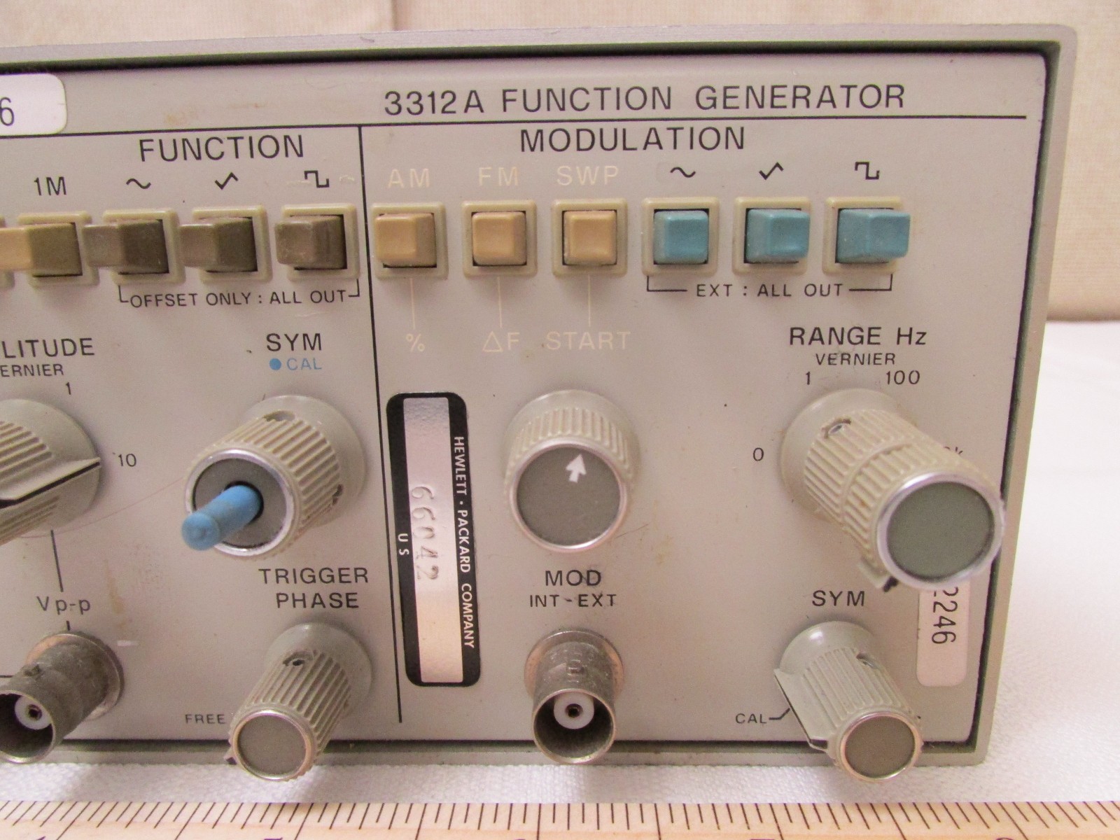 Hewlett Packard 3312A Function Generator Ex-HP Property