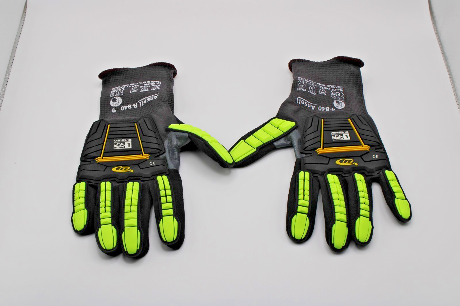 Ansell Ringers® Nitrile Half-Dipped Anti-Impact Gloves R-840 Size 9 Lot of 3