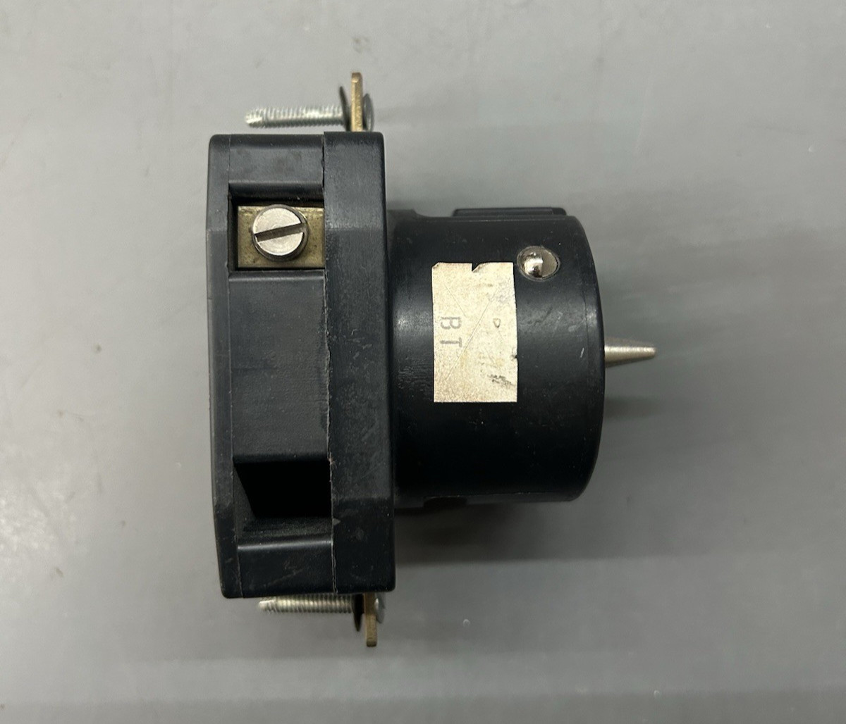 Pass & Seymour Legrand CS8169 50A 480V 3-Phase California Receptacle Surplus New