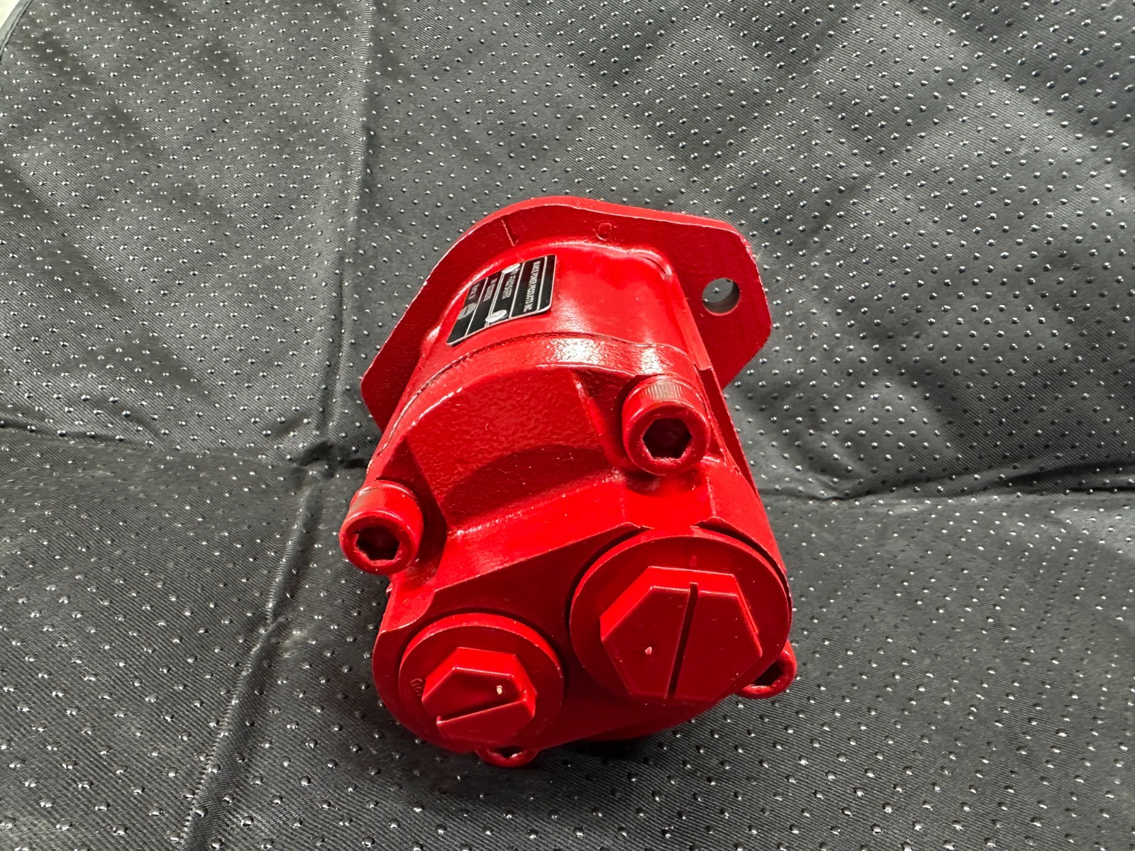 Muncie PF4-502-16ASRR – Gear Pump 11 spline – New in Box